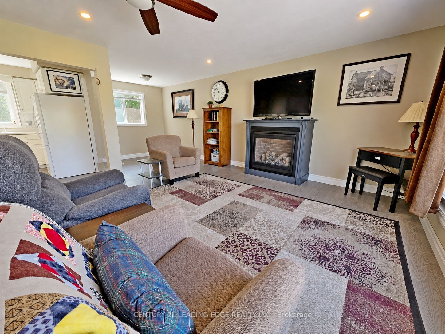 76 Market Street Property Photo 11