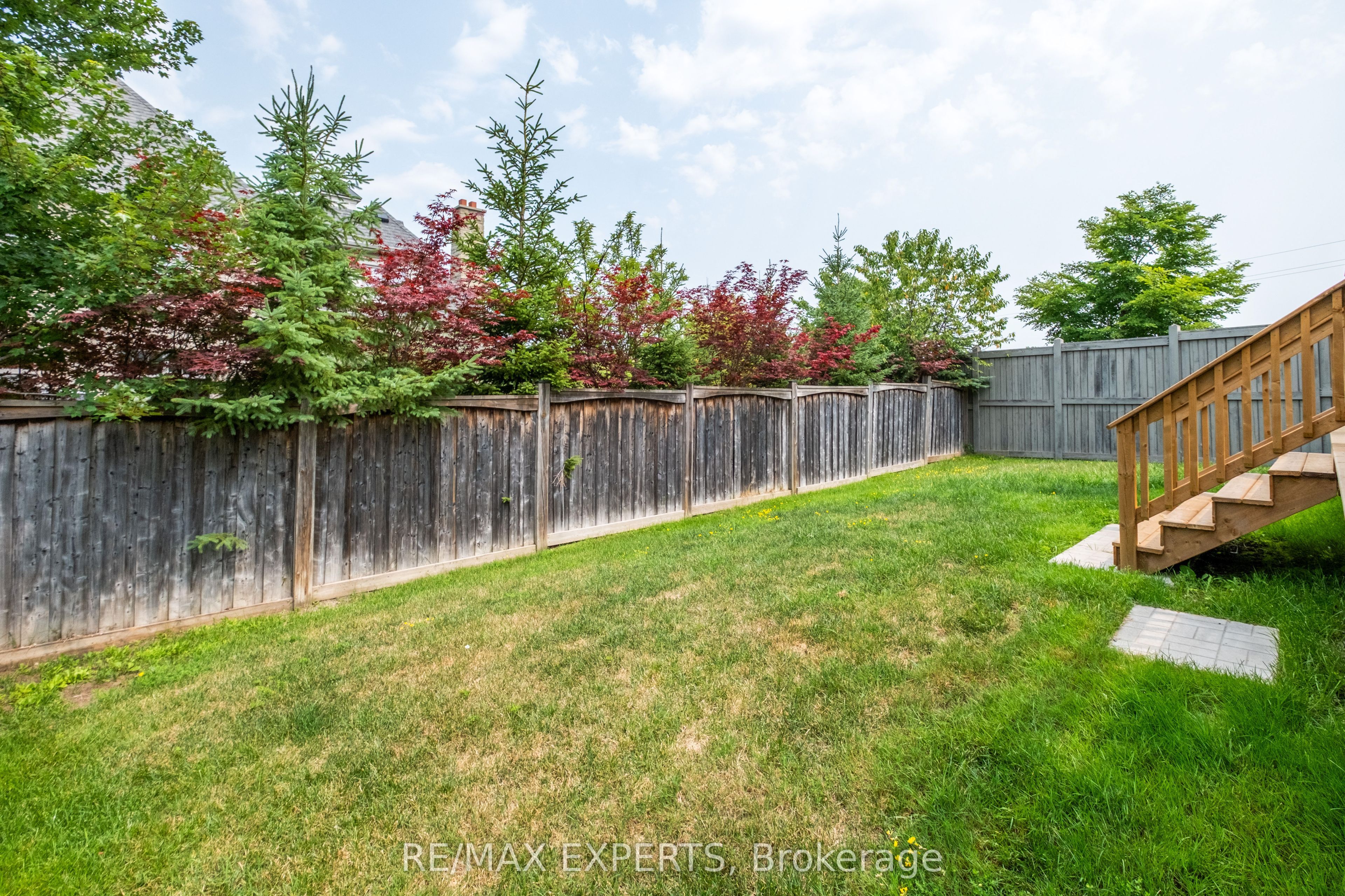 12 Valley Point Crescent Property Photo 46