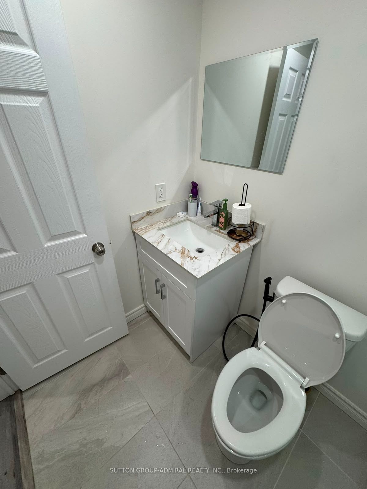 39 Crown Crescent (basement) Property Photo 13