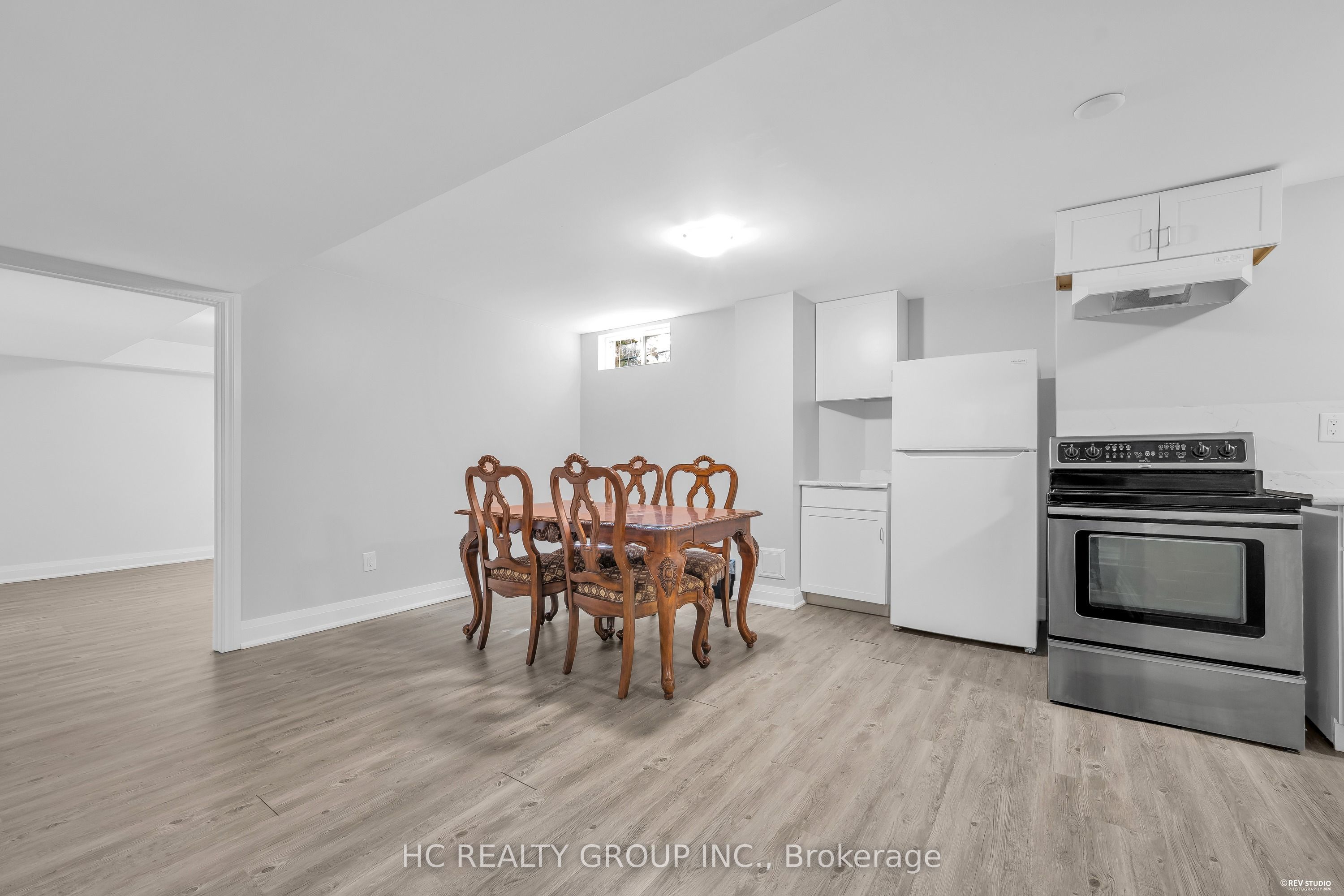 17 Pugsley Avenue Property Photo 34