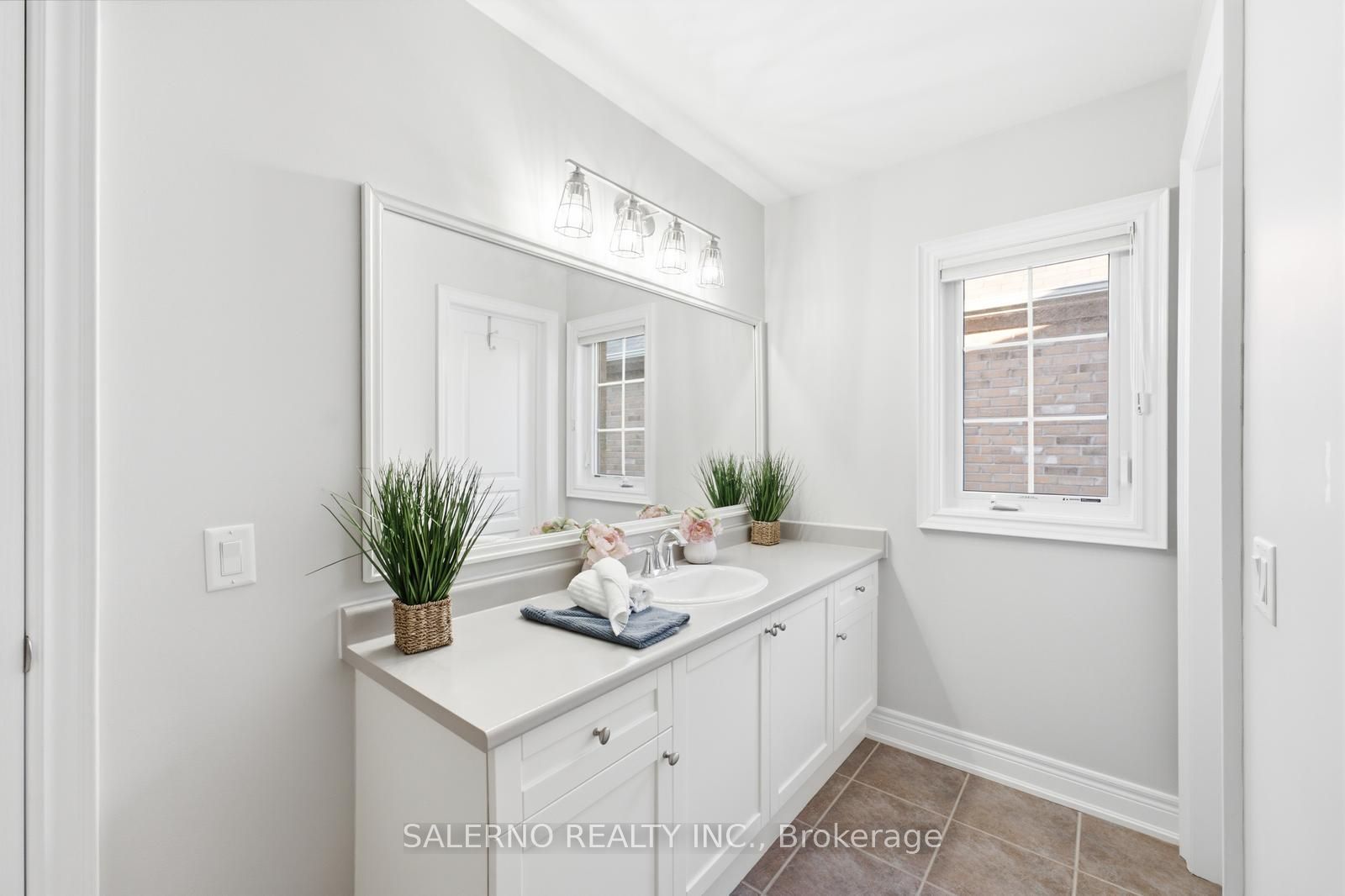 17 Balderson Drive Property Photo 38