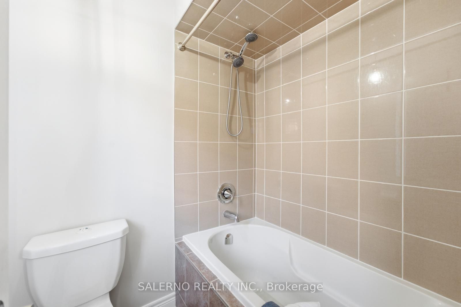 17 Balderson Drive Property Photo 39