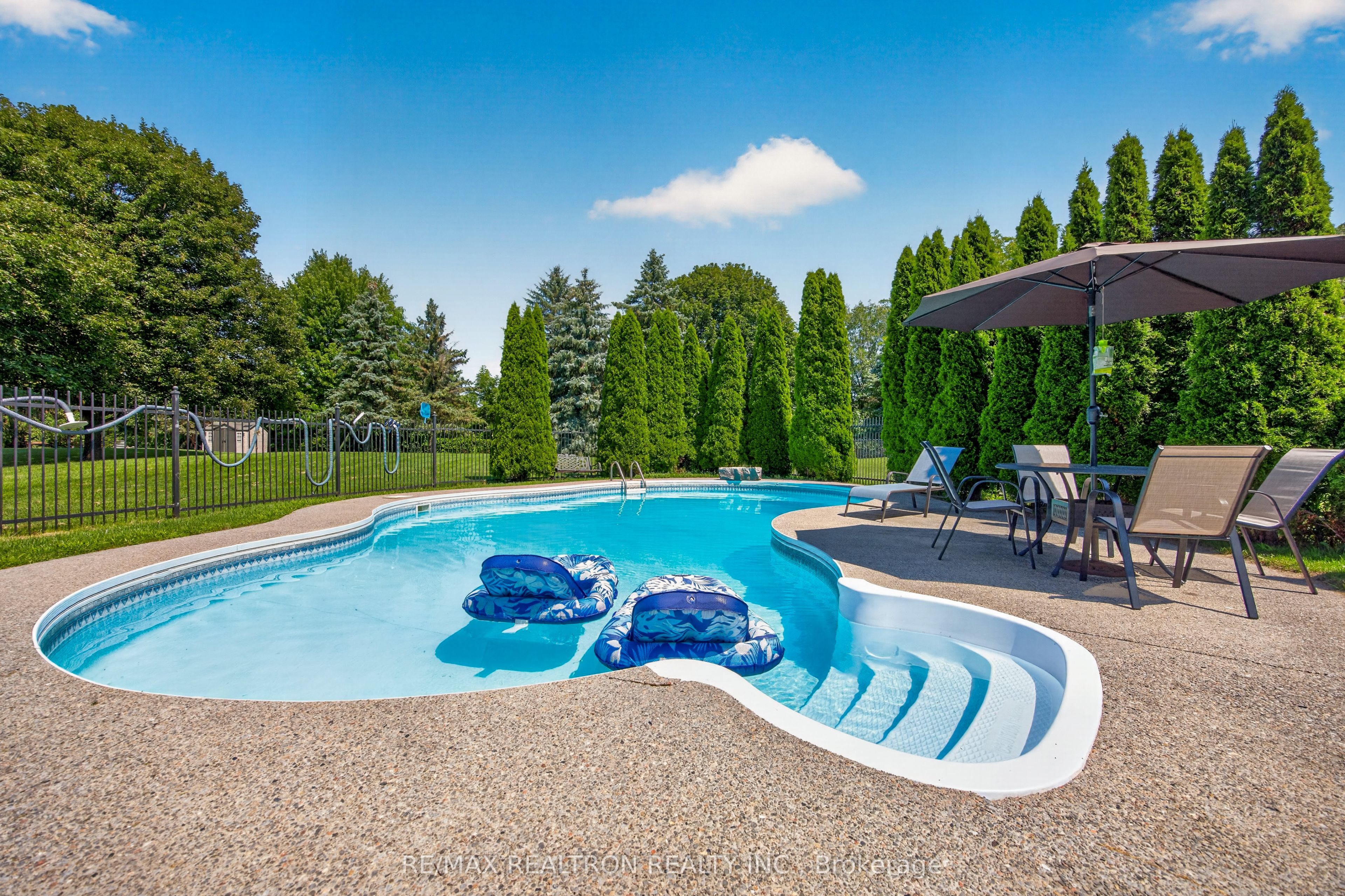47 Maple Way Property Photo 46