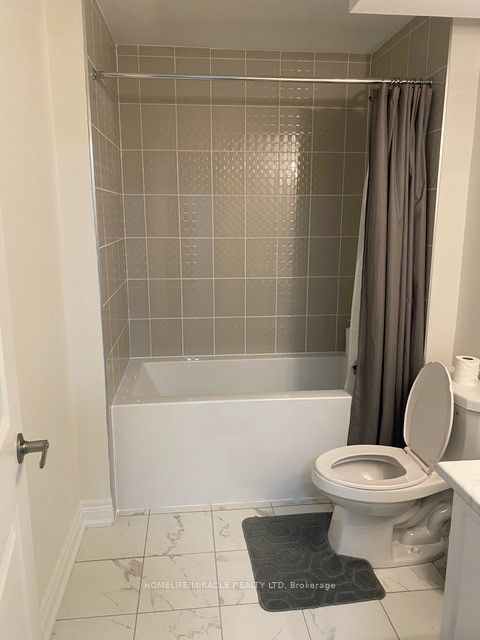 161 Rowe Street Property Photo 6
