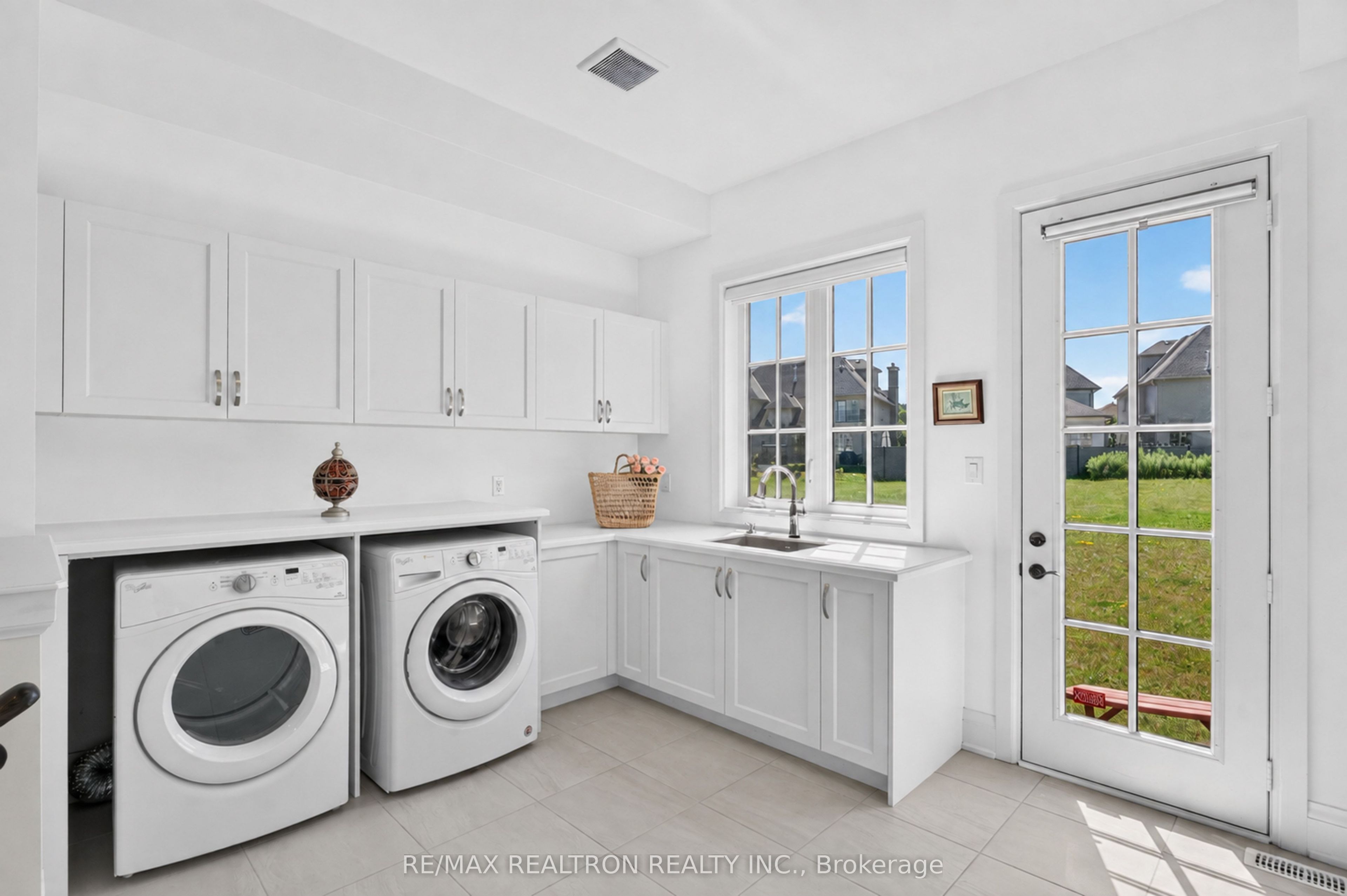 58 Wigston Place Property Photo 32