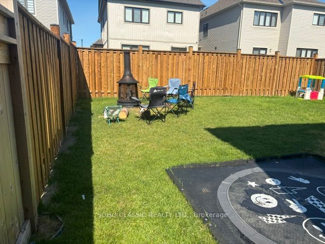 19 Connell Drive Property Photo 32