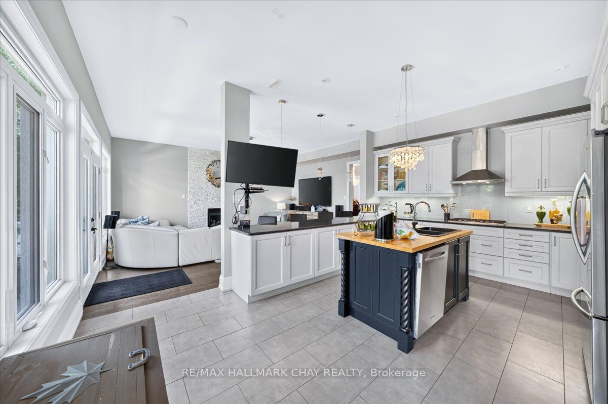665 Park Road Property Photo 14