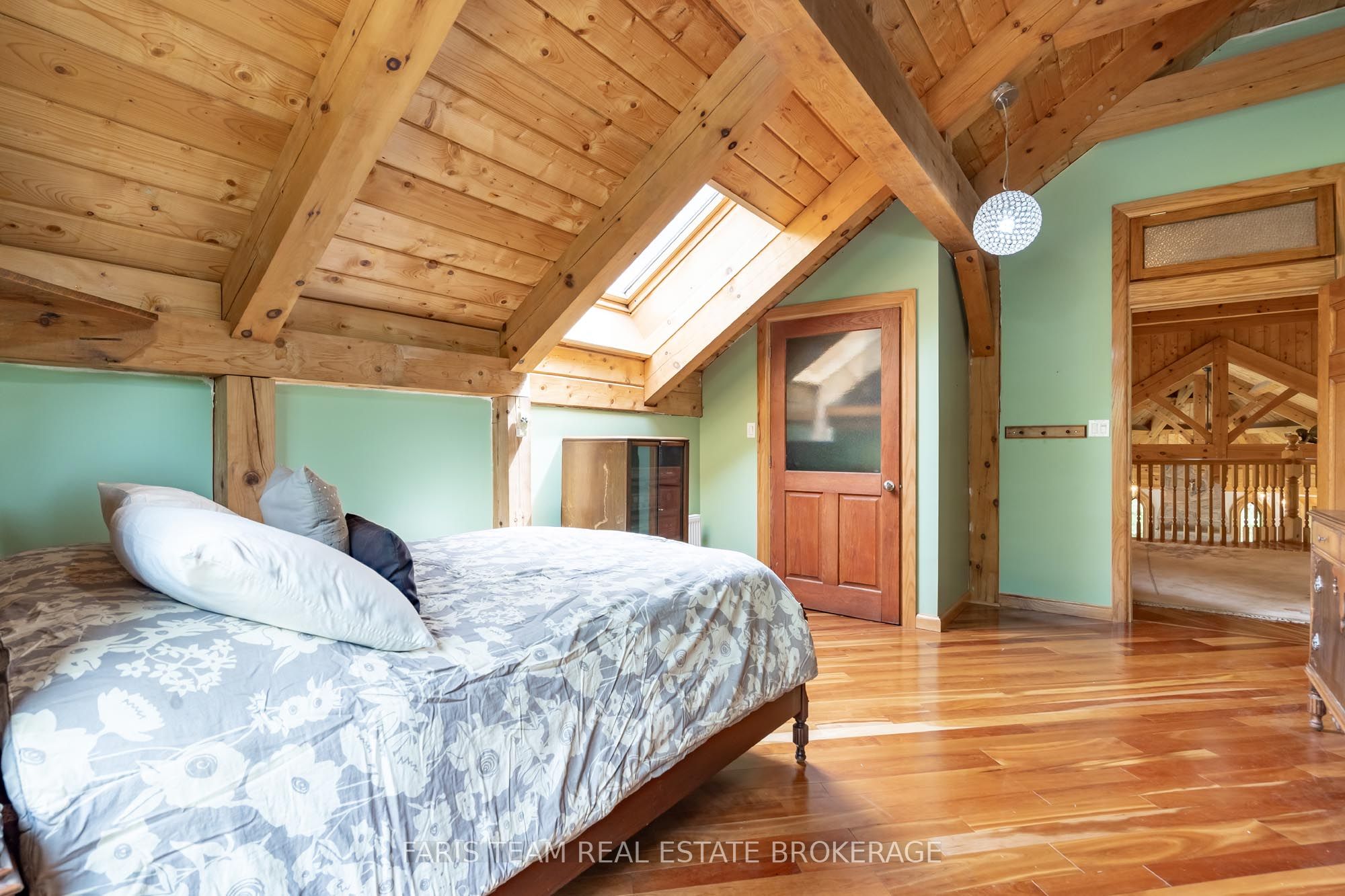 636 Harbour Street Property Photo 26