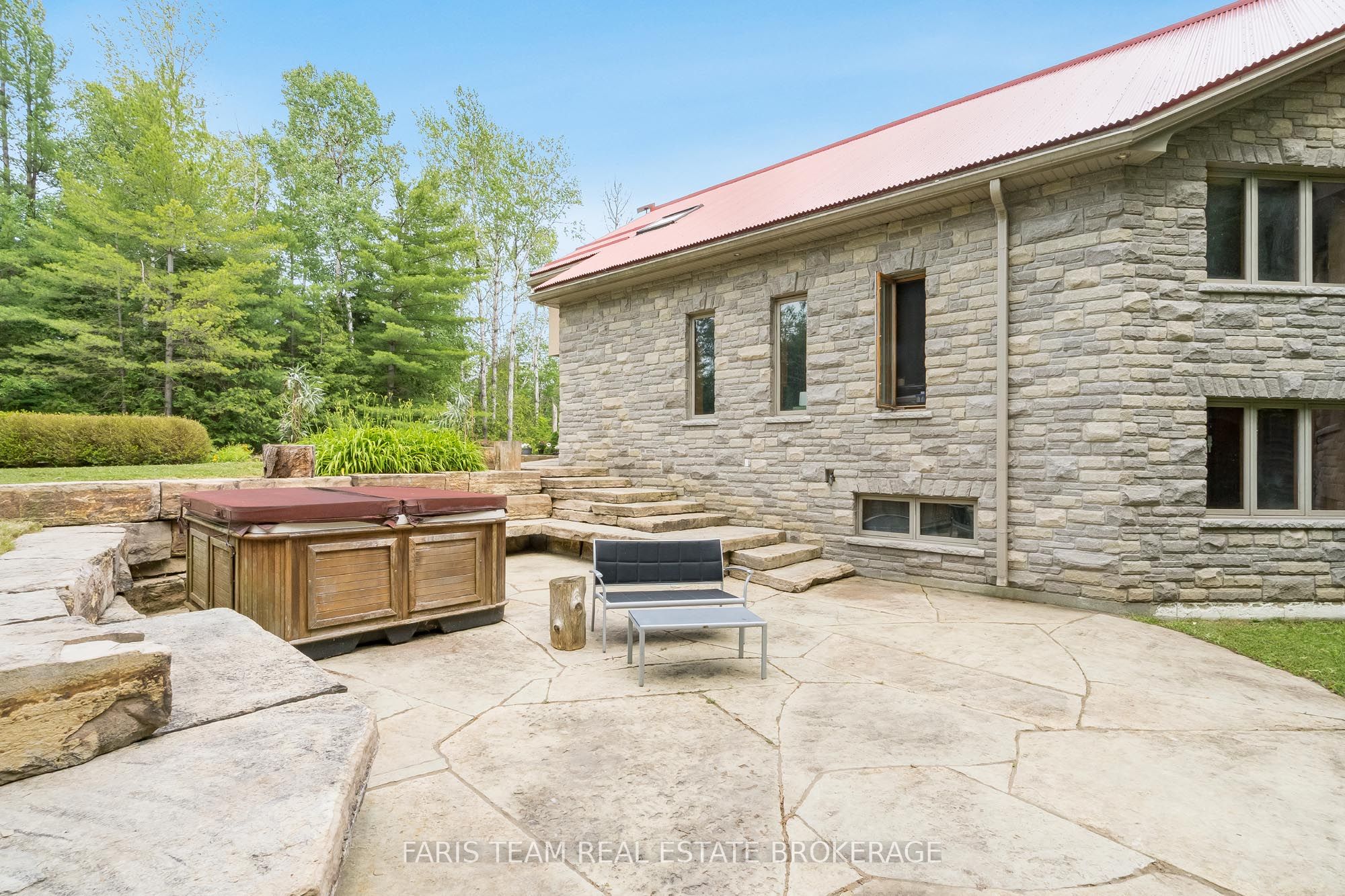 636 Harbour Street Property Photo 35