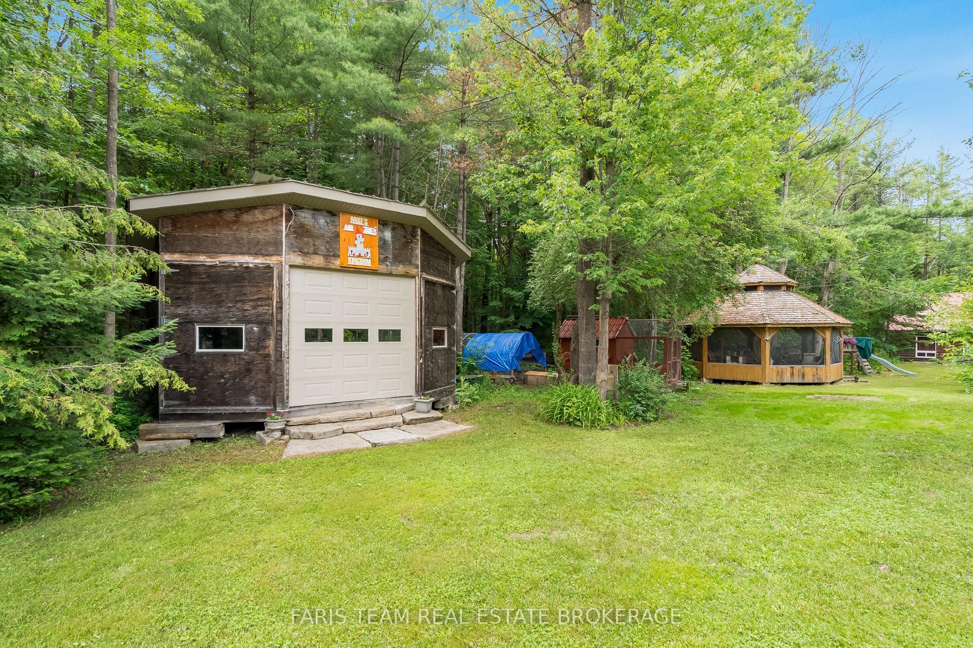 636 Harbour Street Property Photo 40
