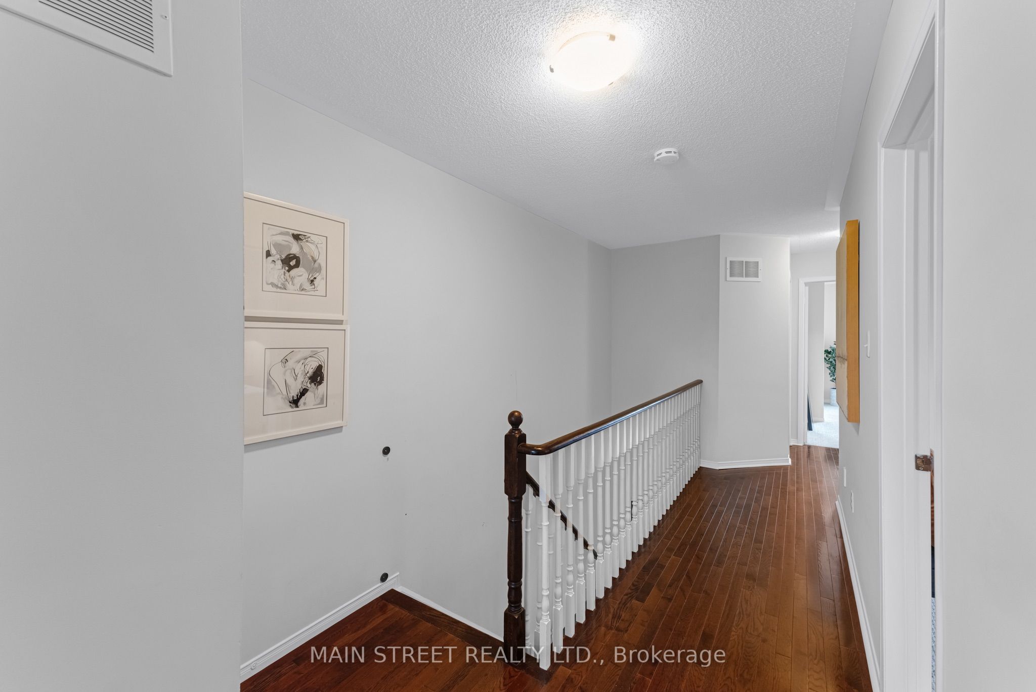 478 Heddle Crescent Property Photo 17