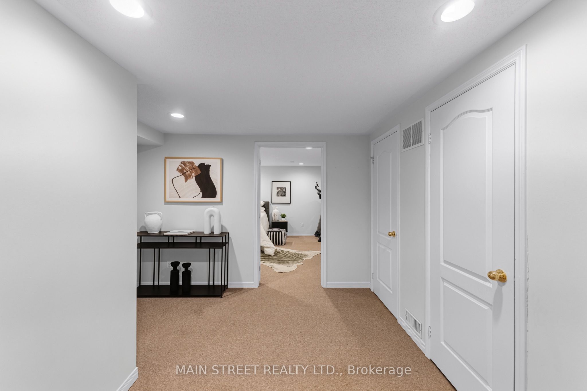 478 Heddle Crescent Property Photo 26