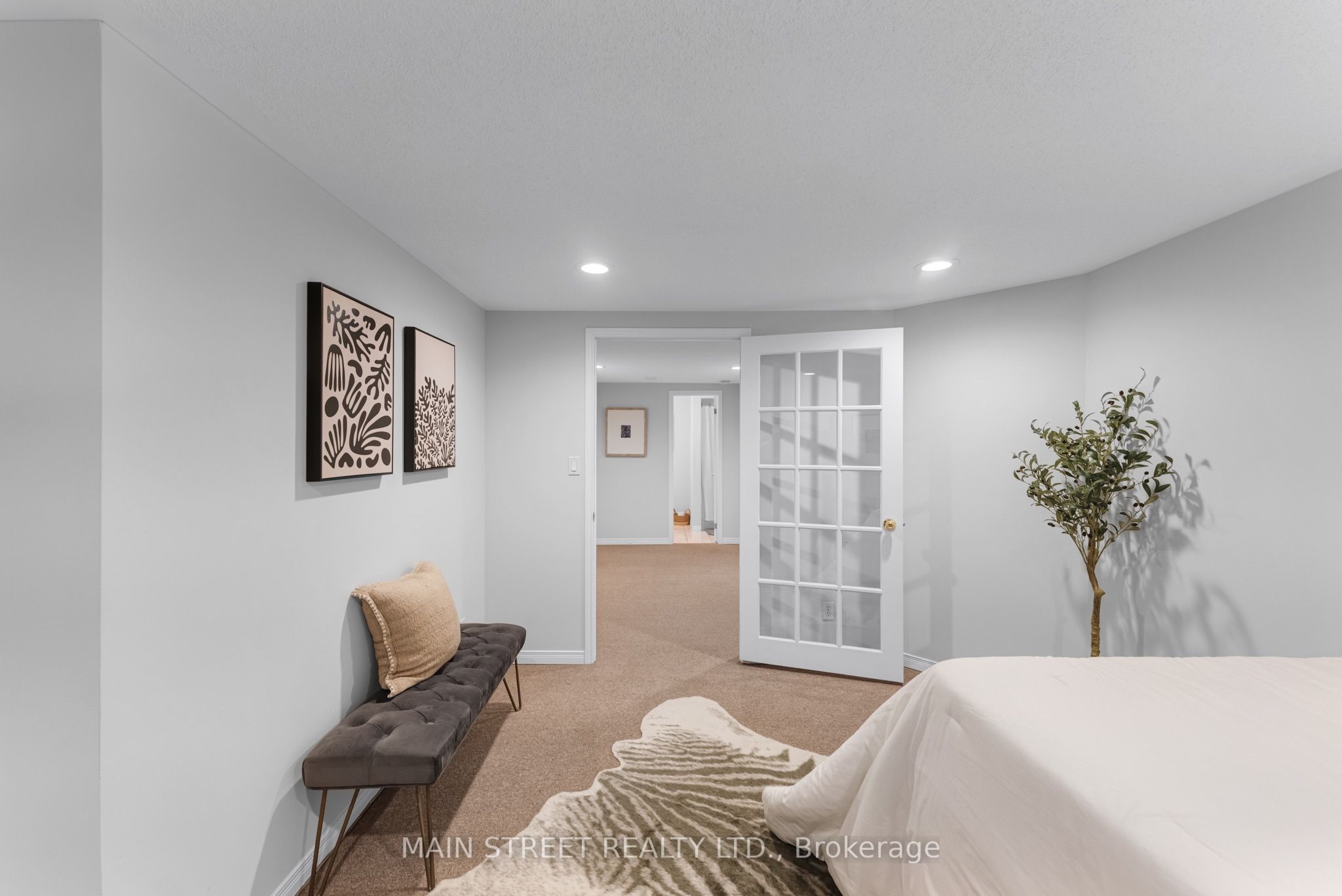 478 Heddle Crescent Property Photo 28