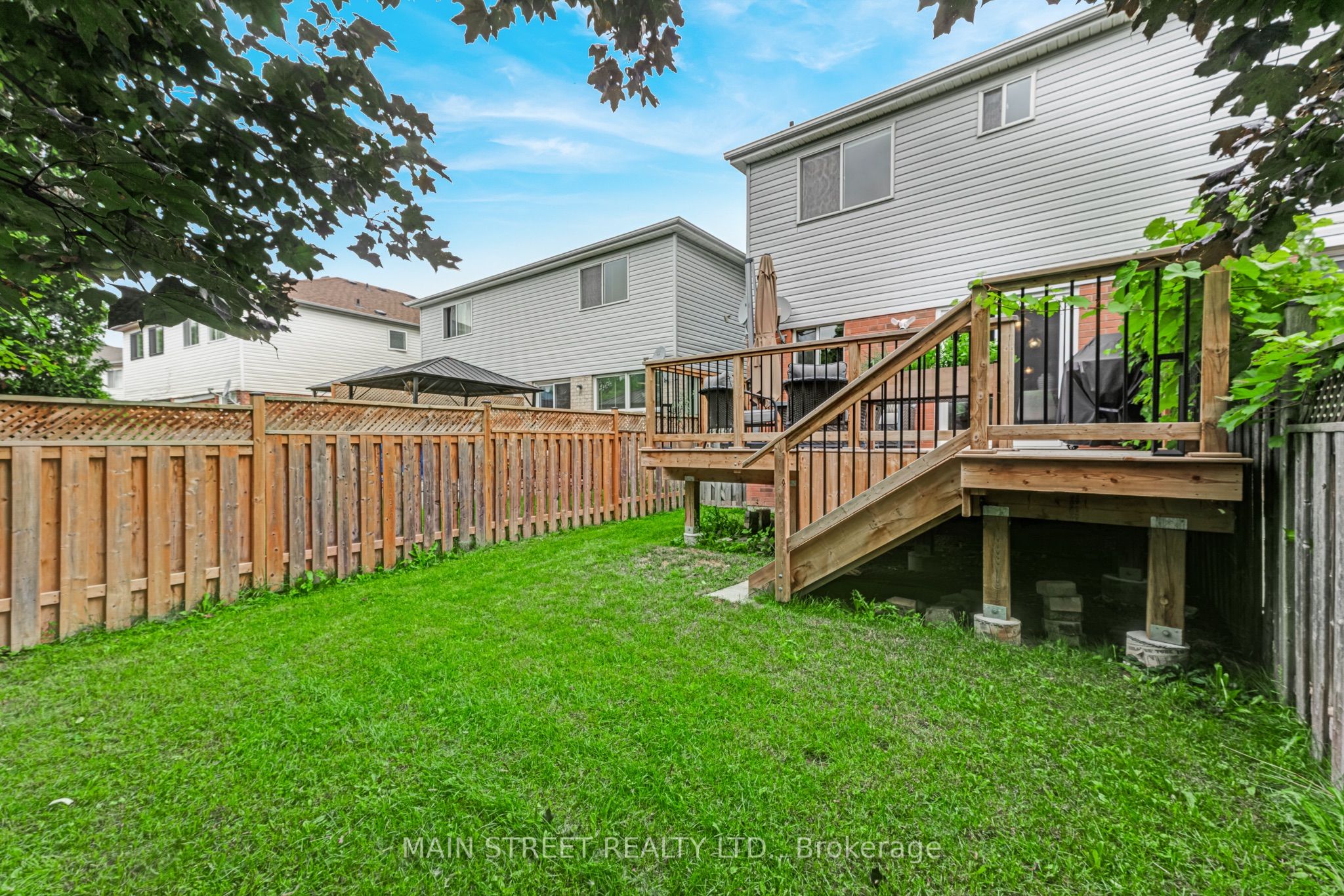 478 Heddle Crescent Property Photo 35