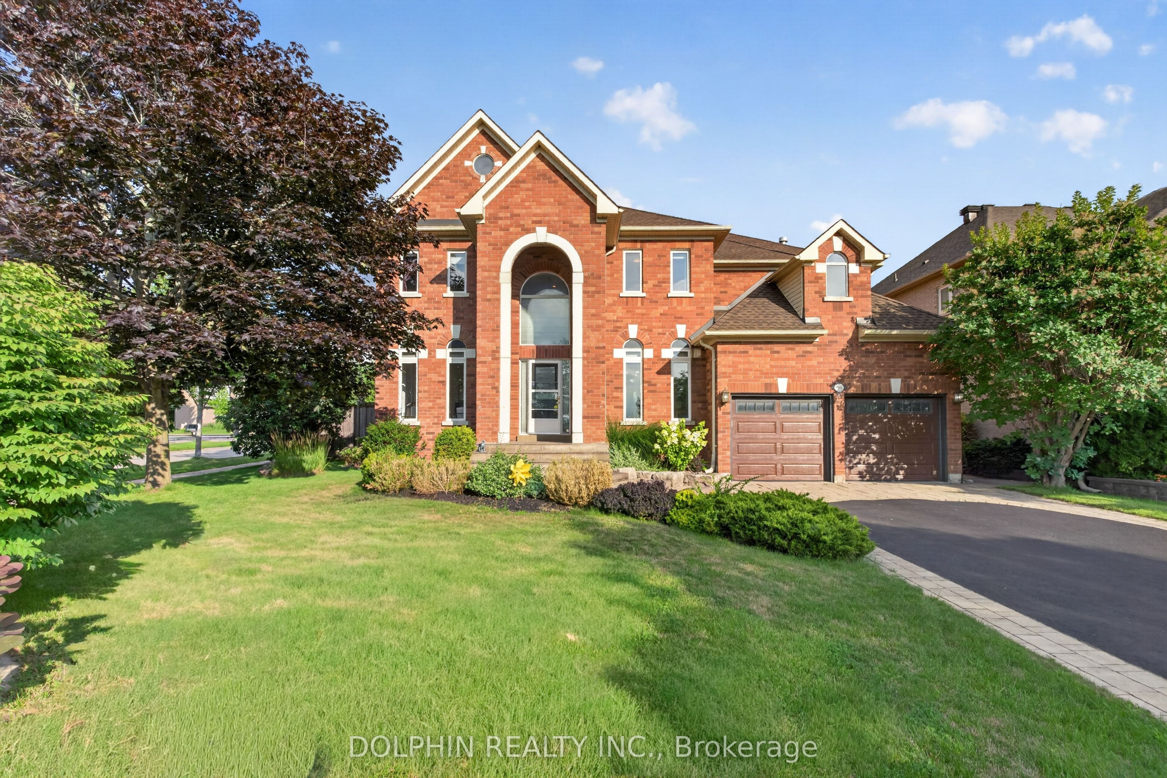 735 Foxcroft Boulevard Property Photo 1