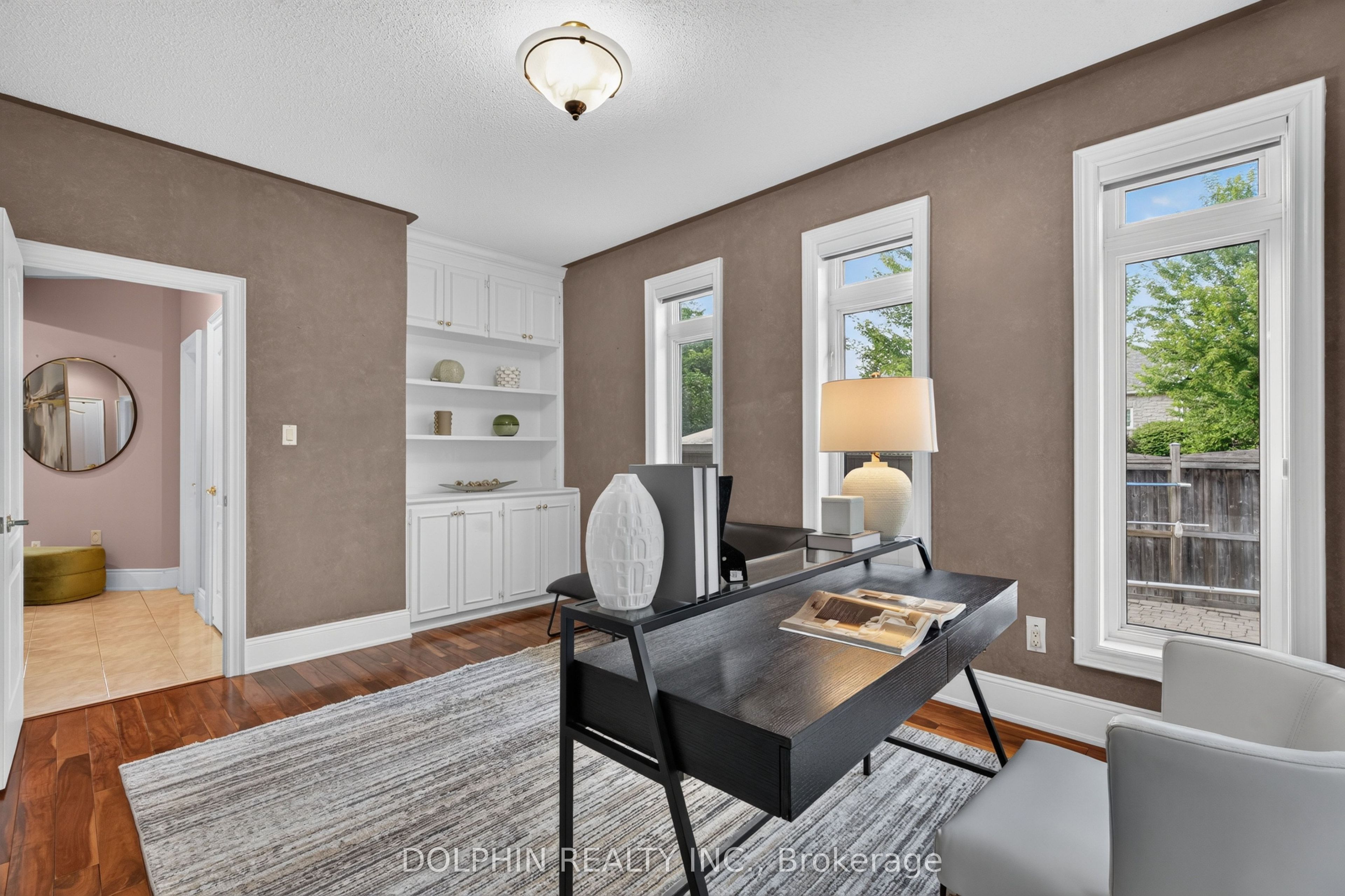 735 Foxcroft Boulevard Property Photo 23