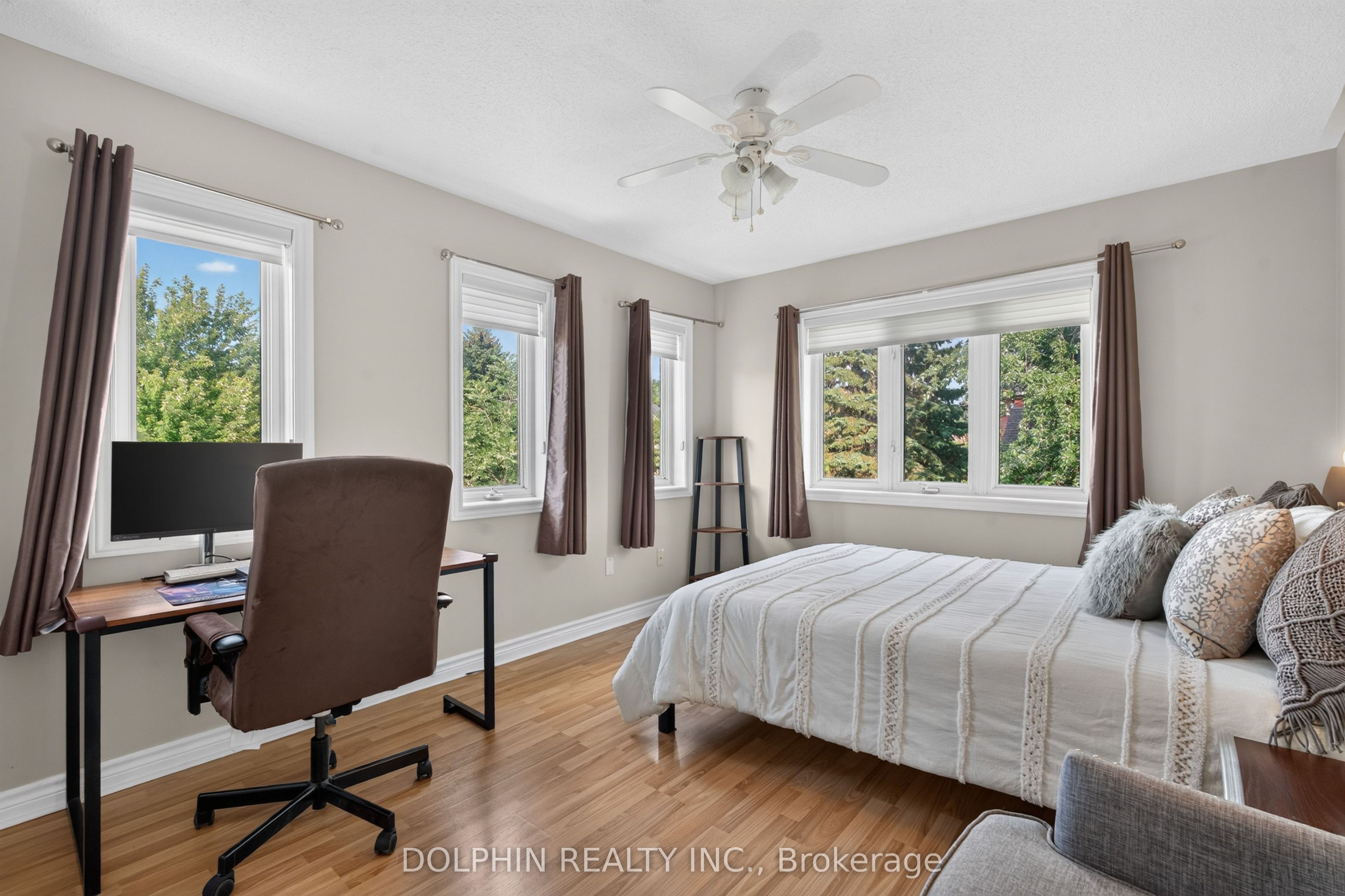 735 Foxcroft Boulevard Property Photo 39