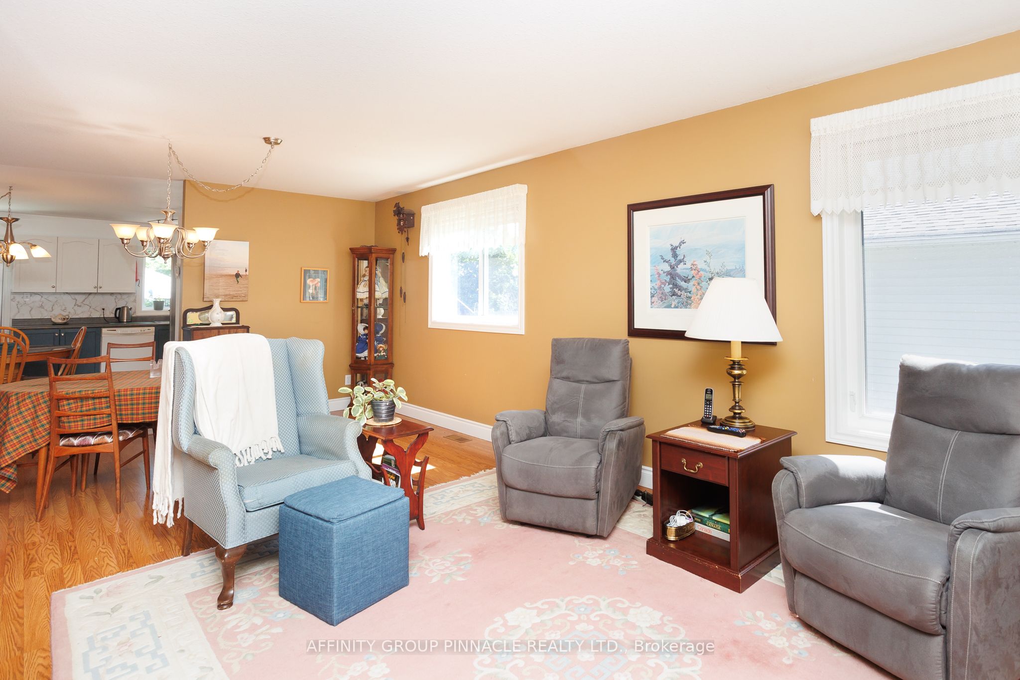476 Bay Street Property Photo 14