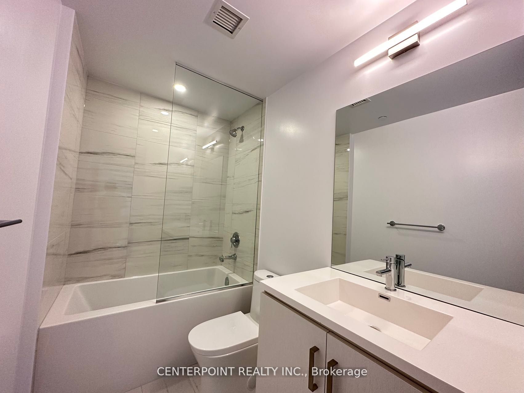 60 Honeycrisp Crescent 615 Property Photo 6