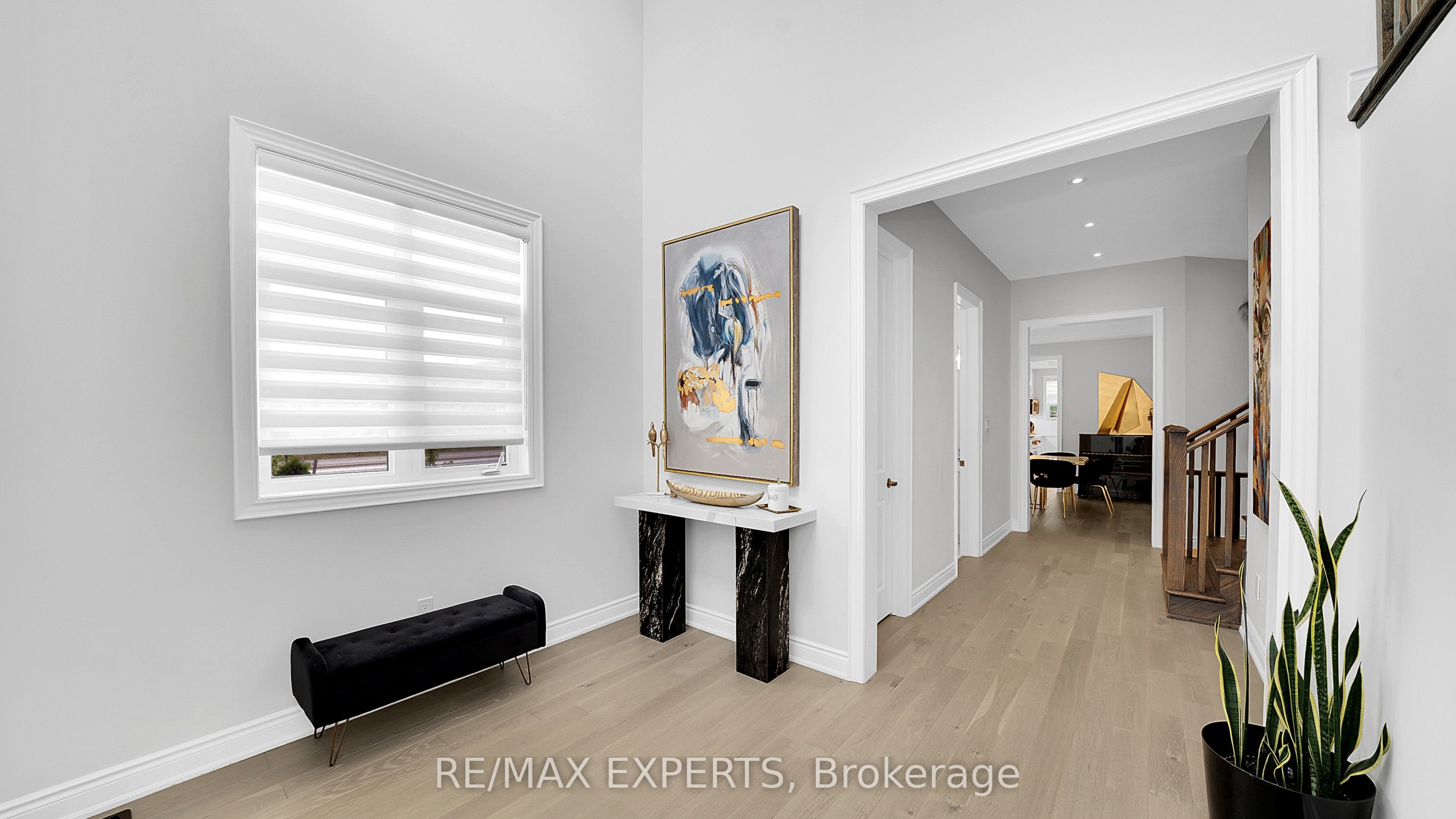 89 Rosshaven Crescent Property Photo 3