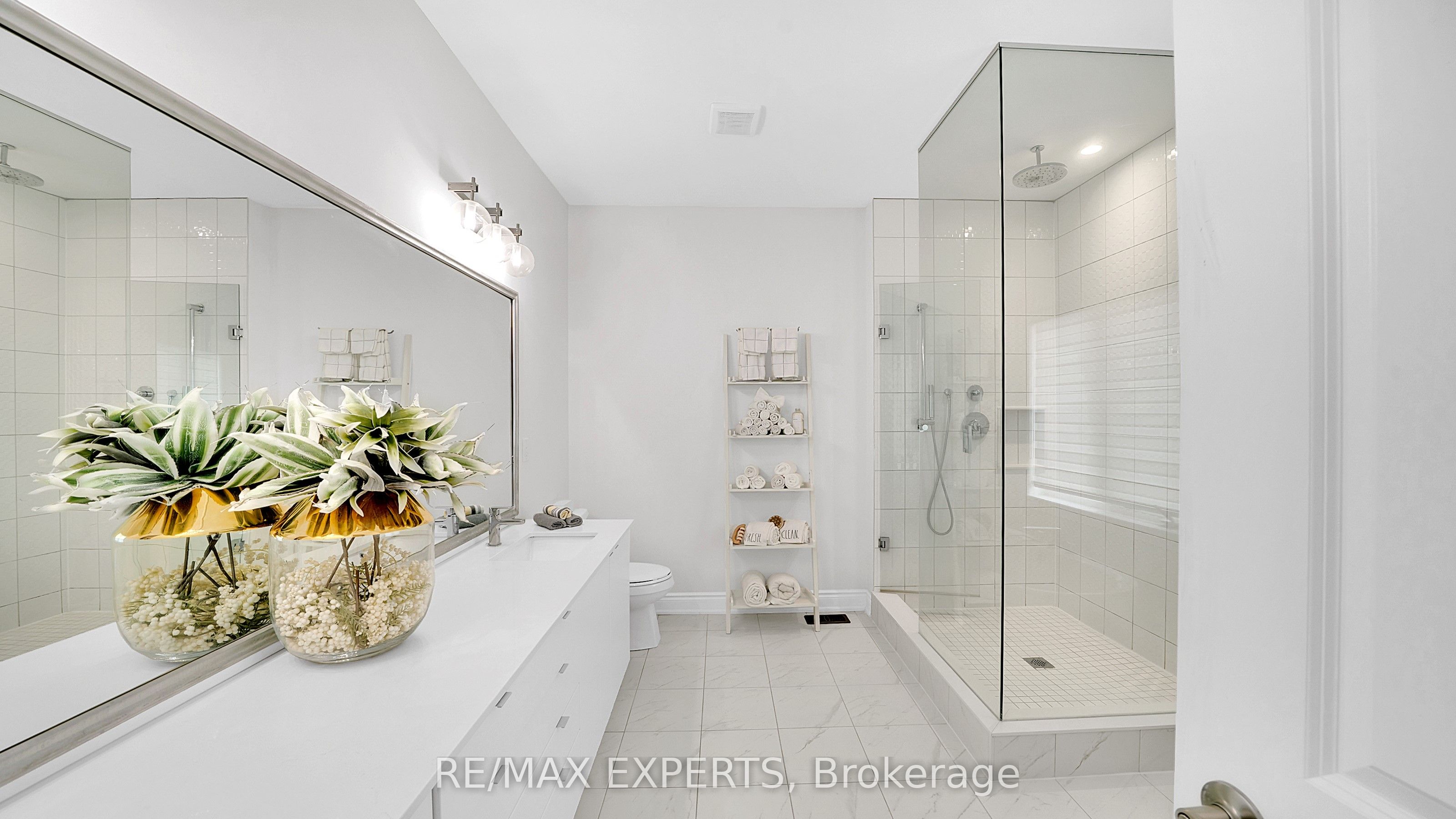 89 Rosshaven Crescent Property Photo 28