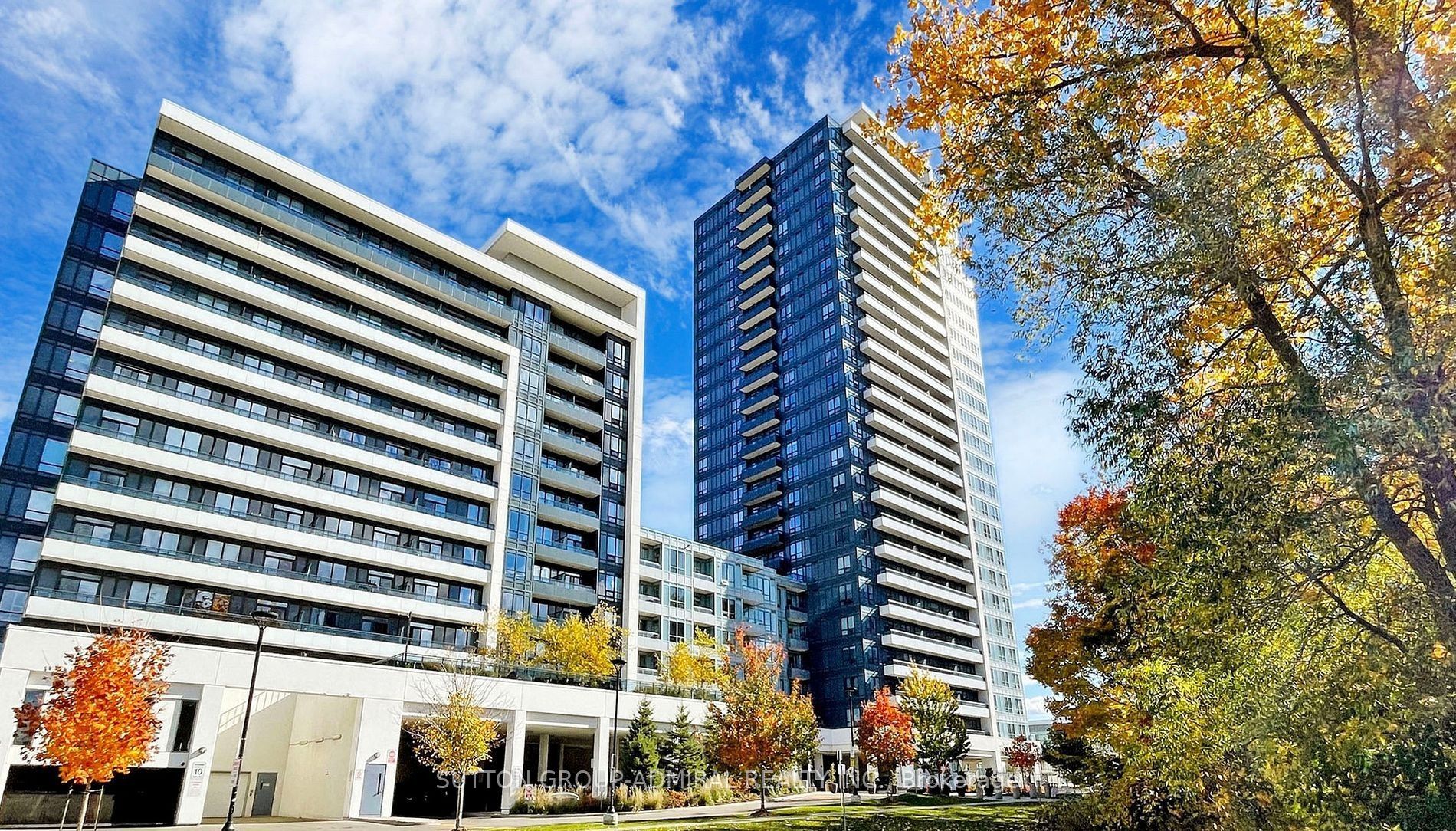 7890 Bathurst Street 1703 Property Photo 1