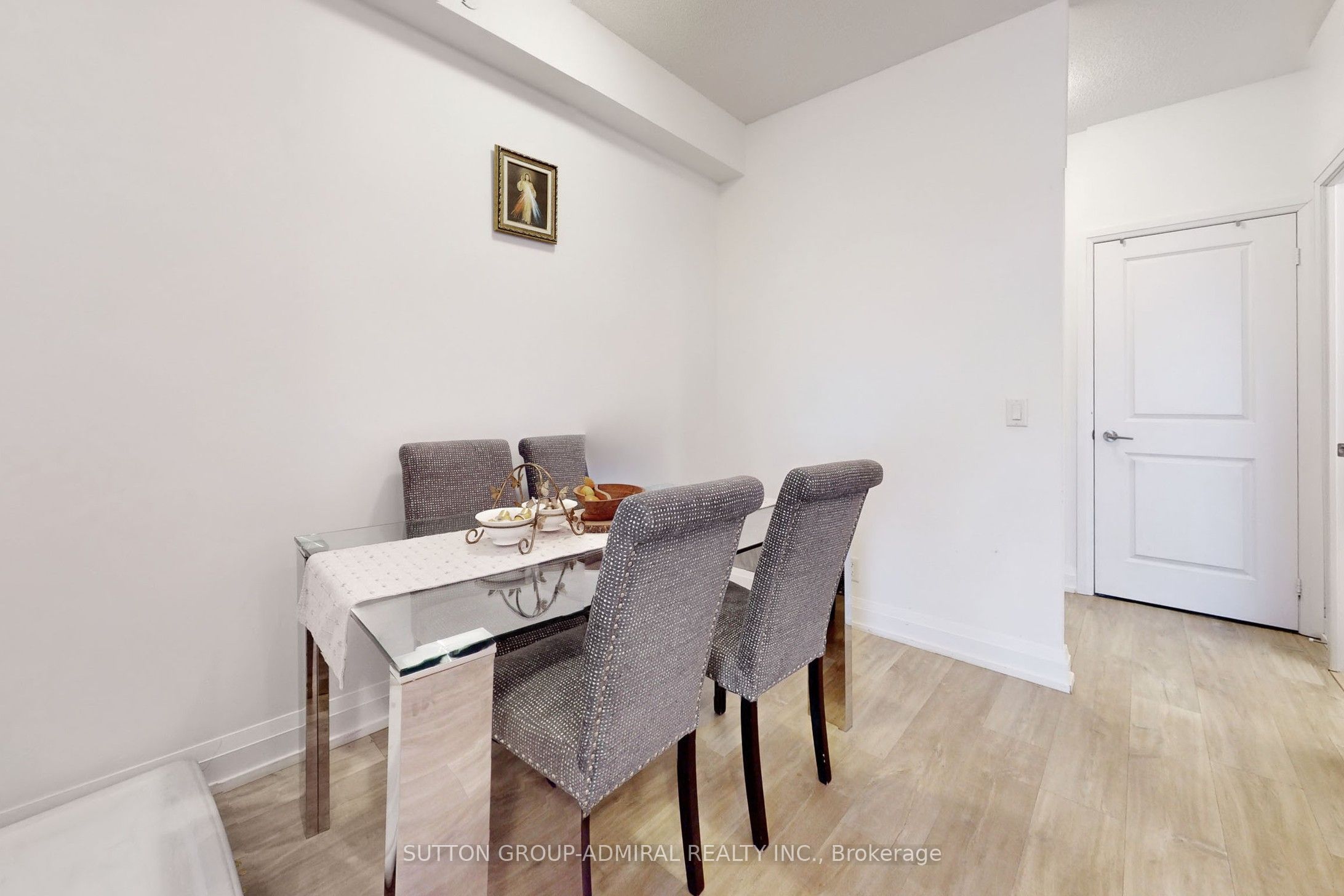 7890 Bathurst Street 1703 Property Photo 11