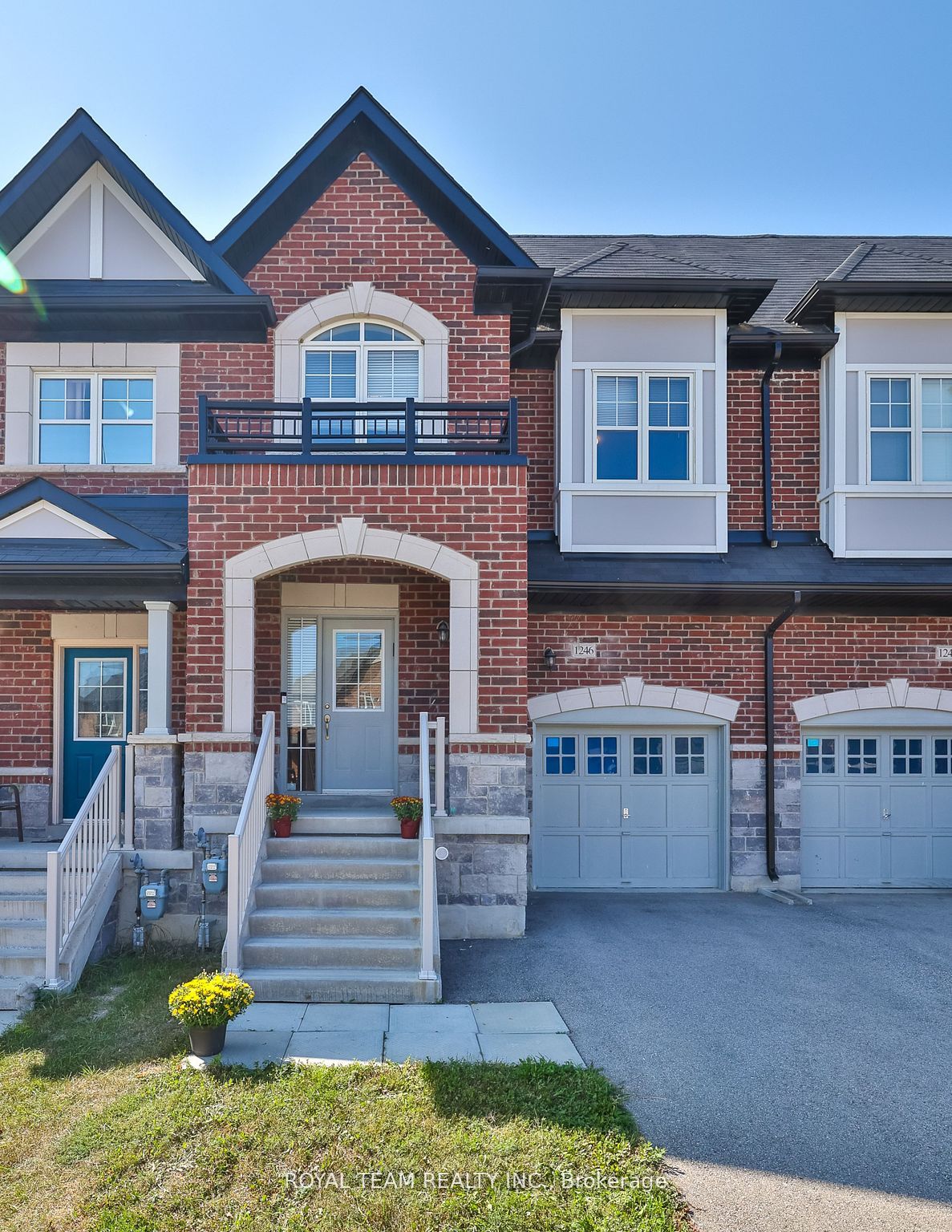 1246 Peelar Crescent Property Photo 2