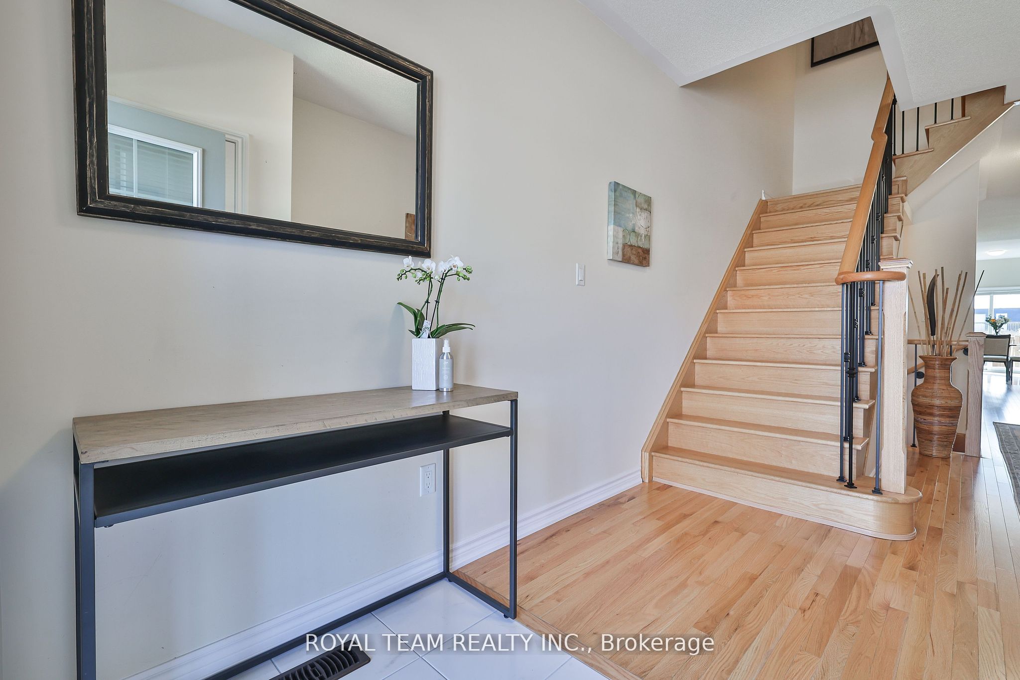 1246 Peelar Crescent Property Photo 4