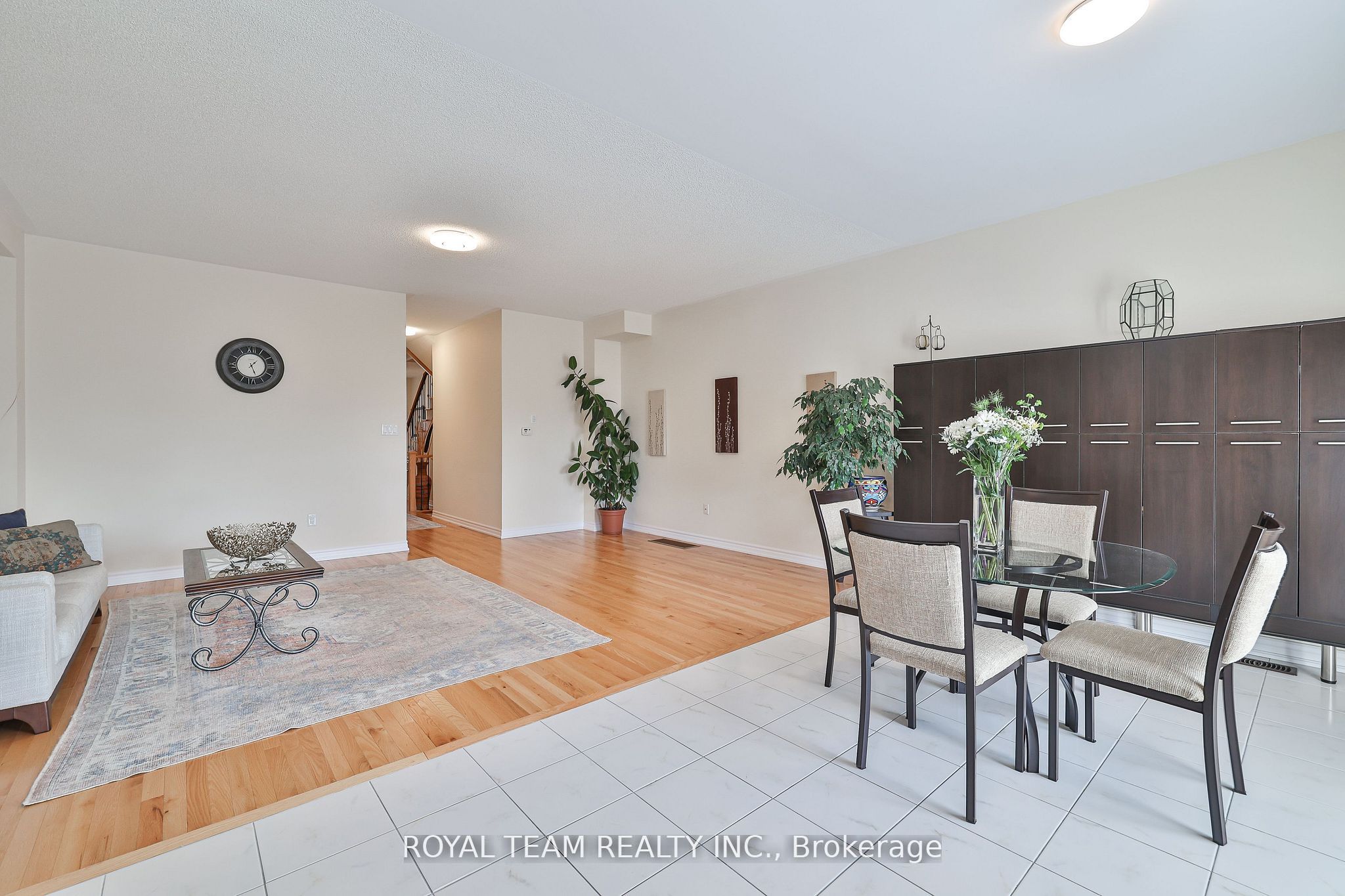 1246 Peelar Crescent Property Photo 8