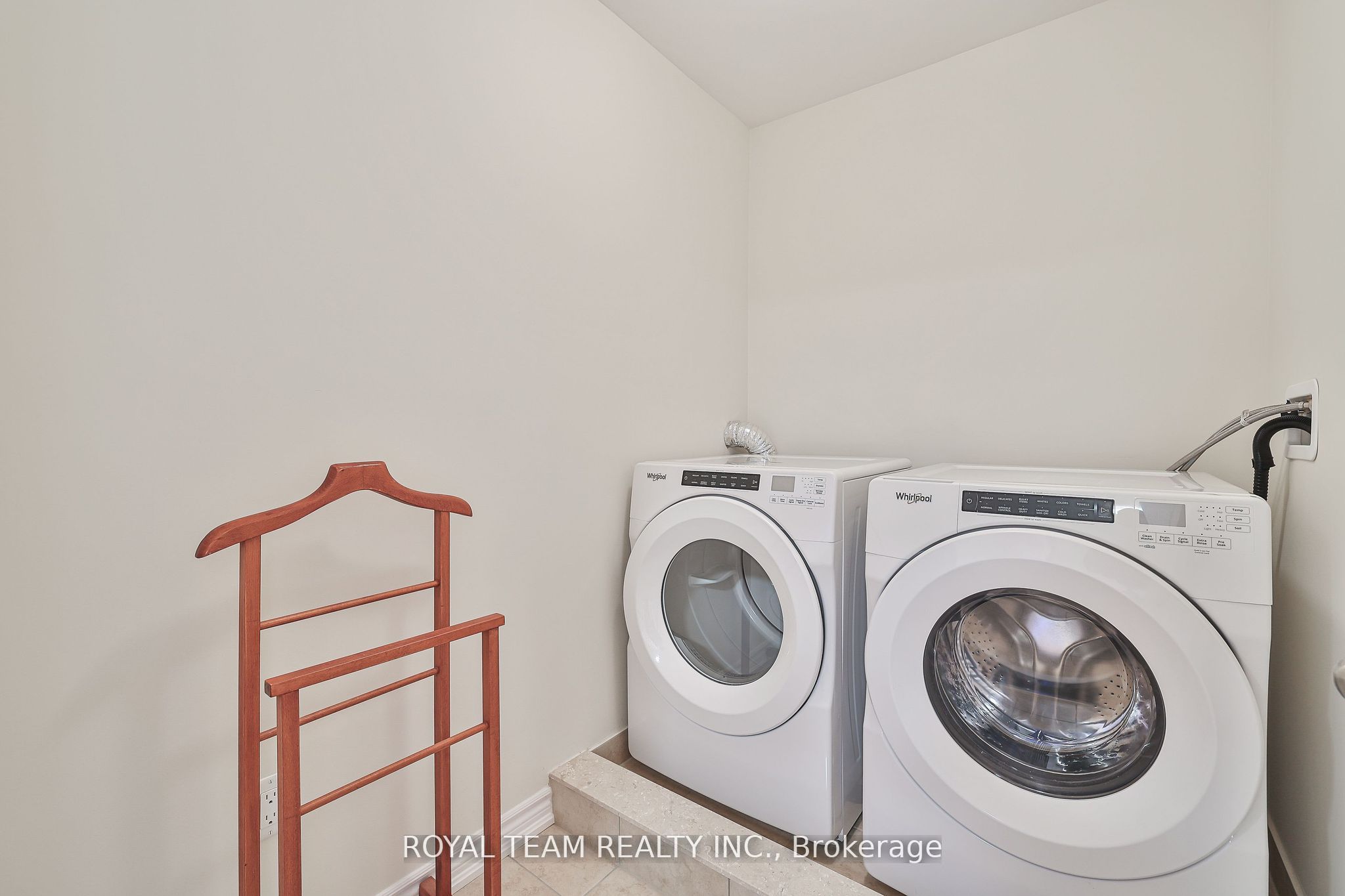 1246 Peelar Crescent Property Photo 23