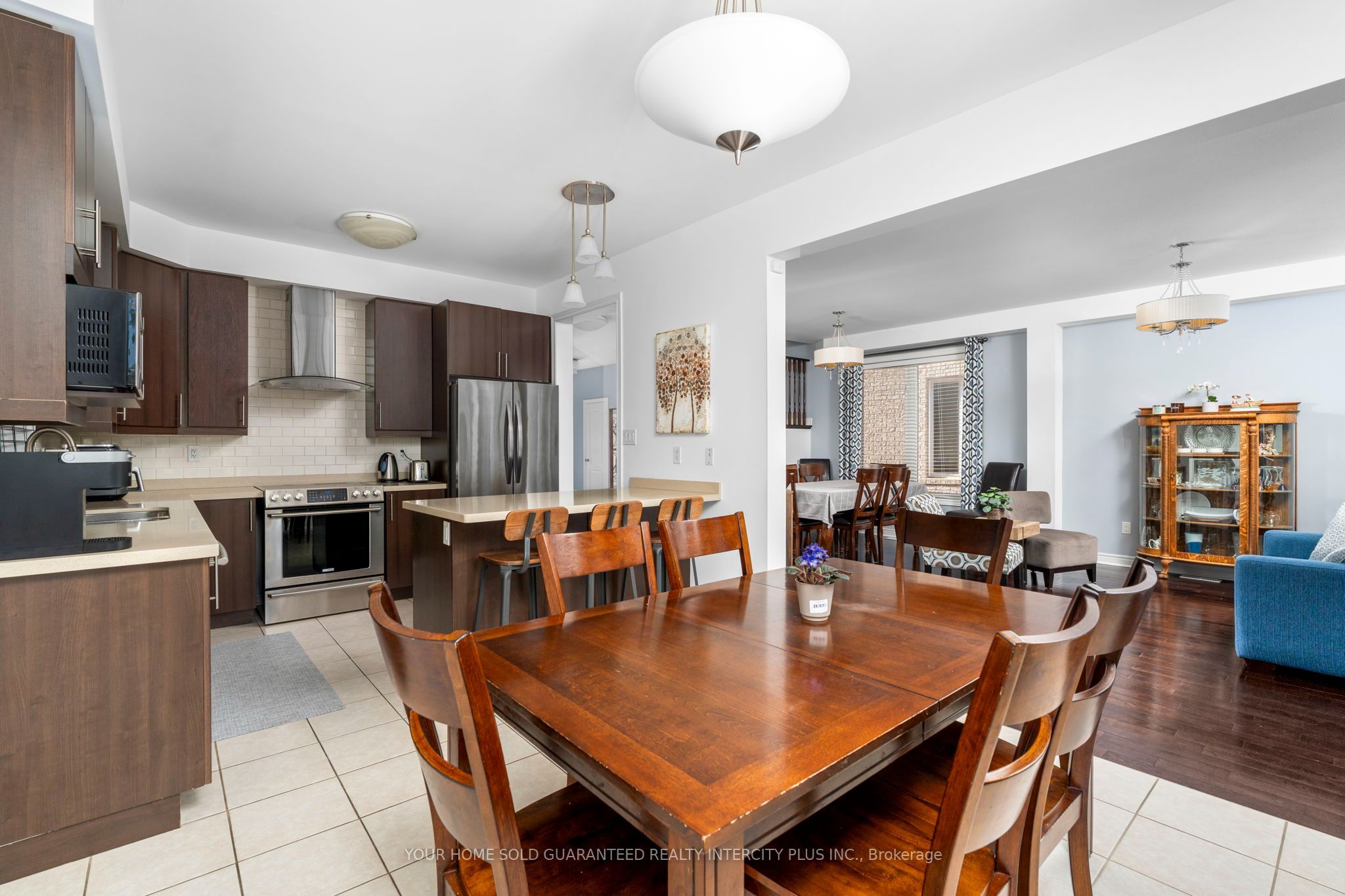 239 Summerlyn Trail Property Photo 14
