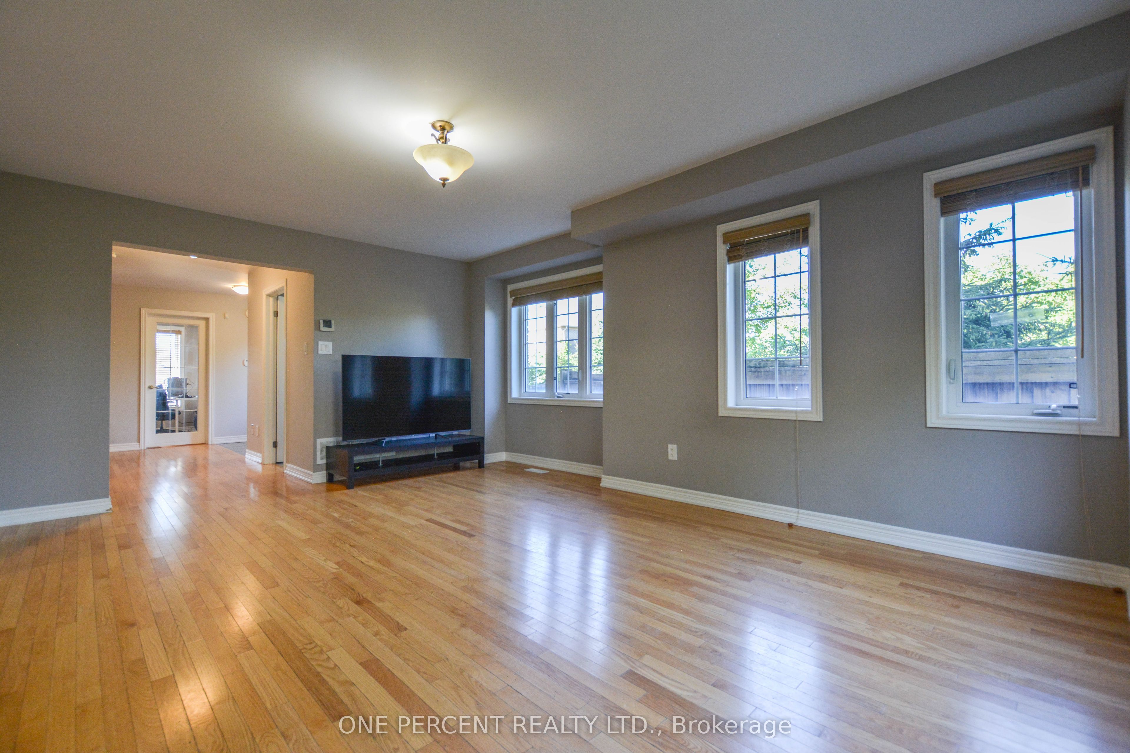 85 Benjamin Hood Crescent Property Photo 9