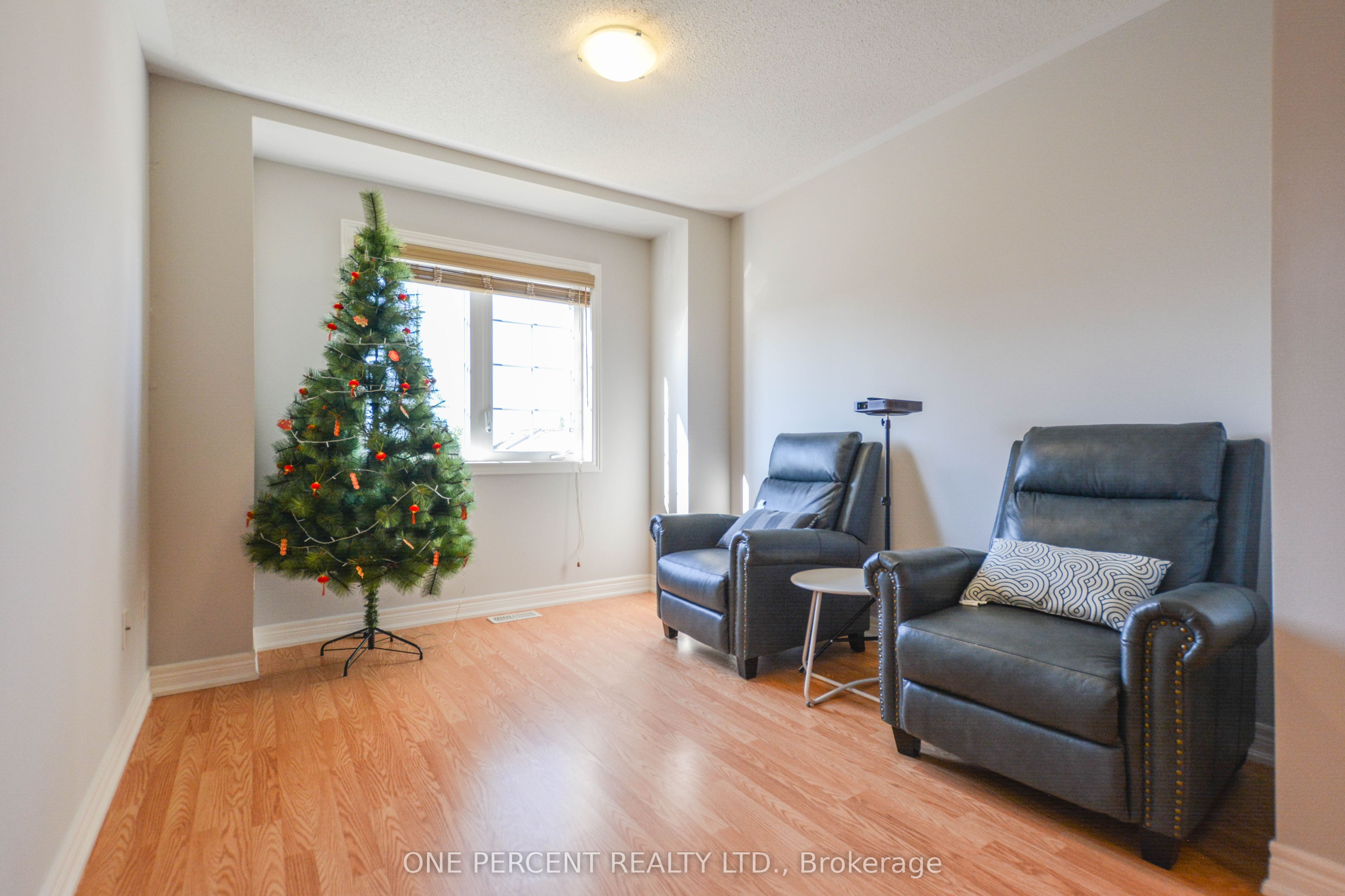85 Benjamin Hood Crescent Property Photo 15