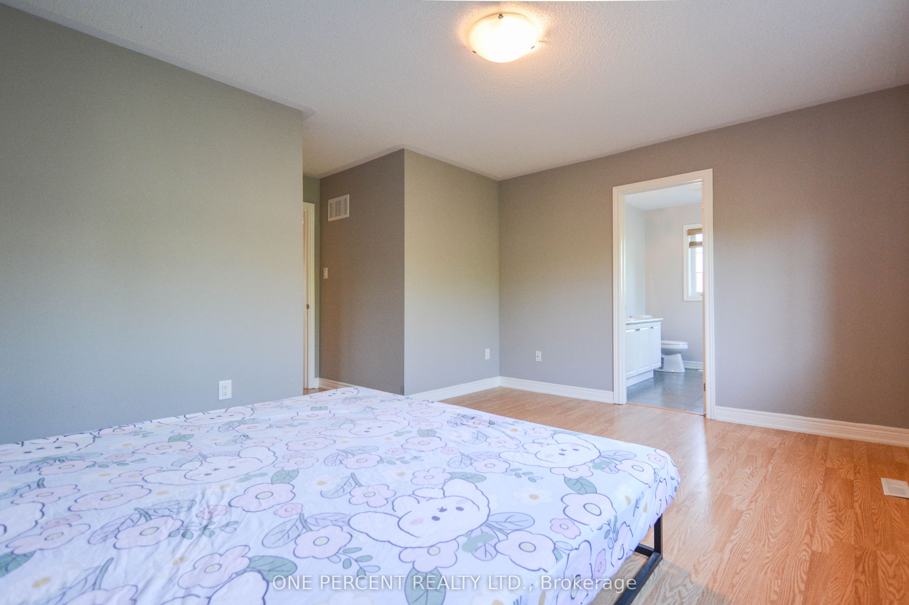85 Benjamin Hood Crescent Property Photo 18