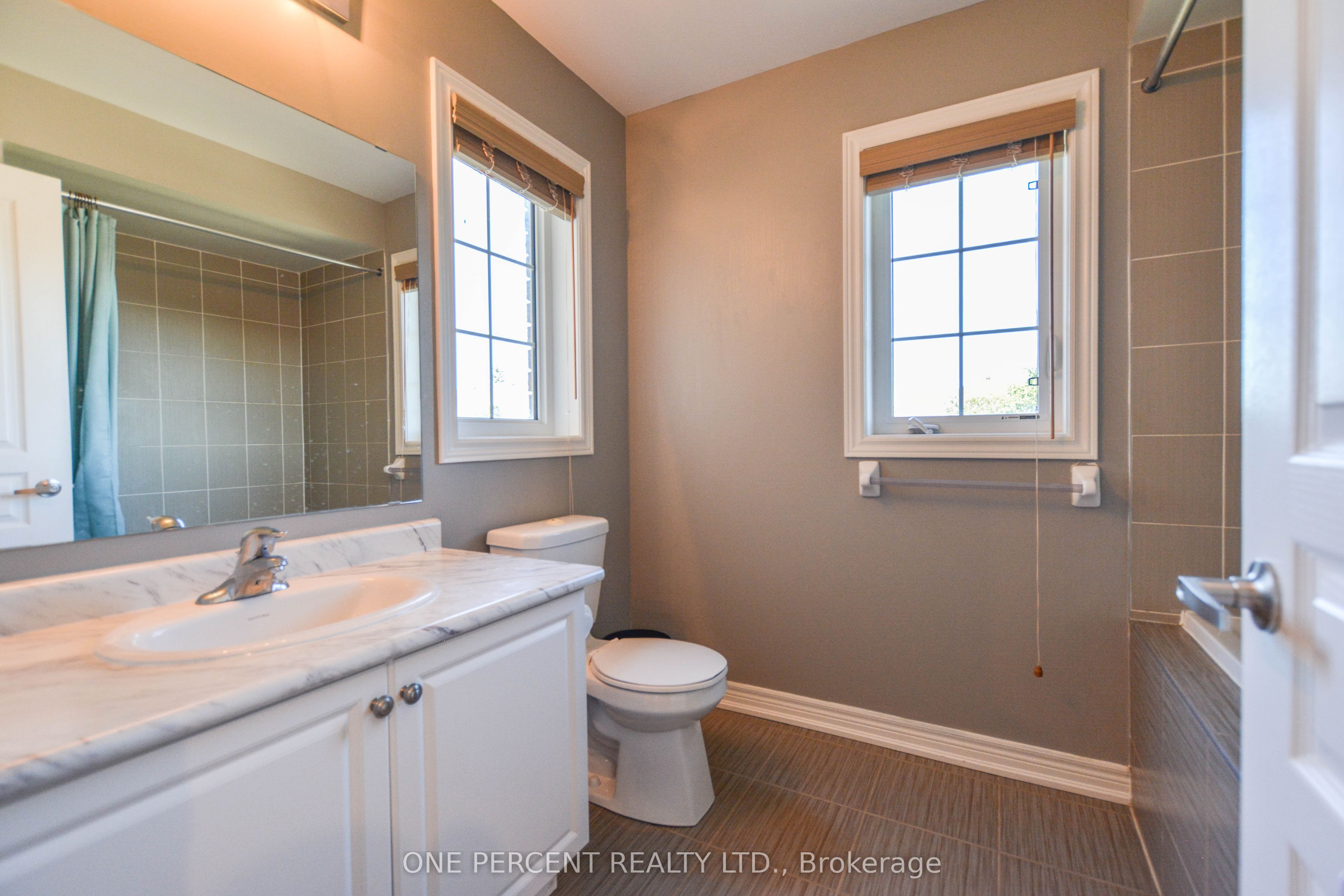 85 Benjamin Hood Crescent Property Photo 28