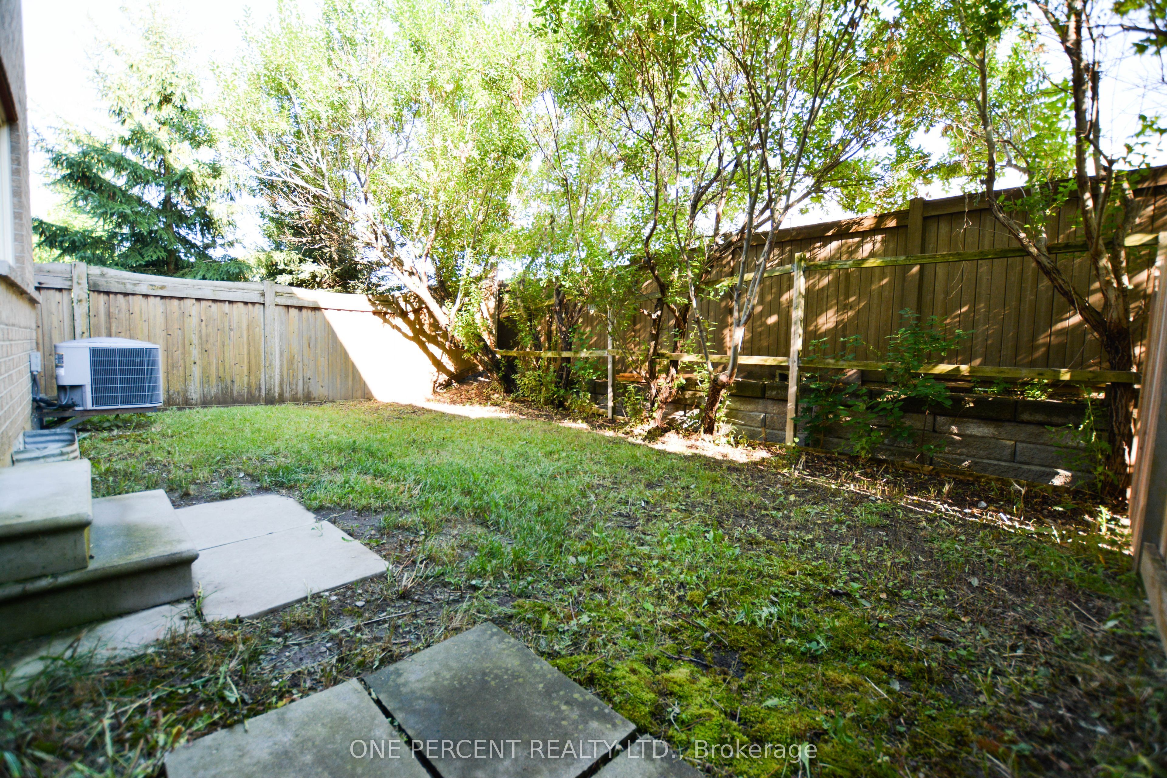 85 Benjamin Hood Crescent Property Photo 37