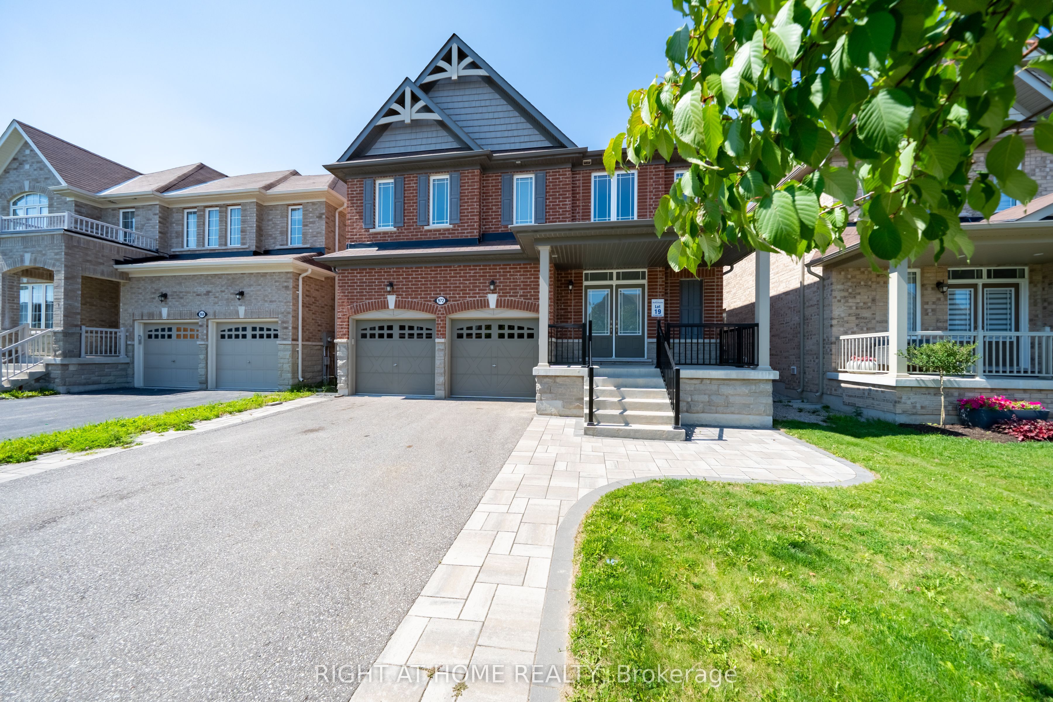972 Green Street Property Photo 1
