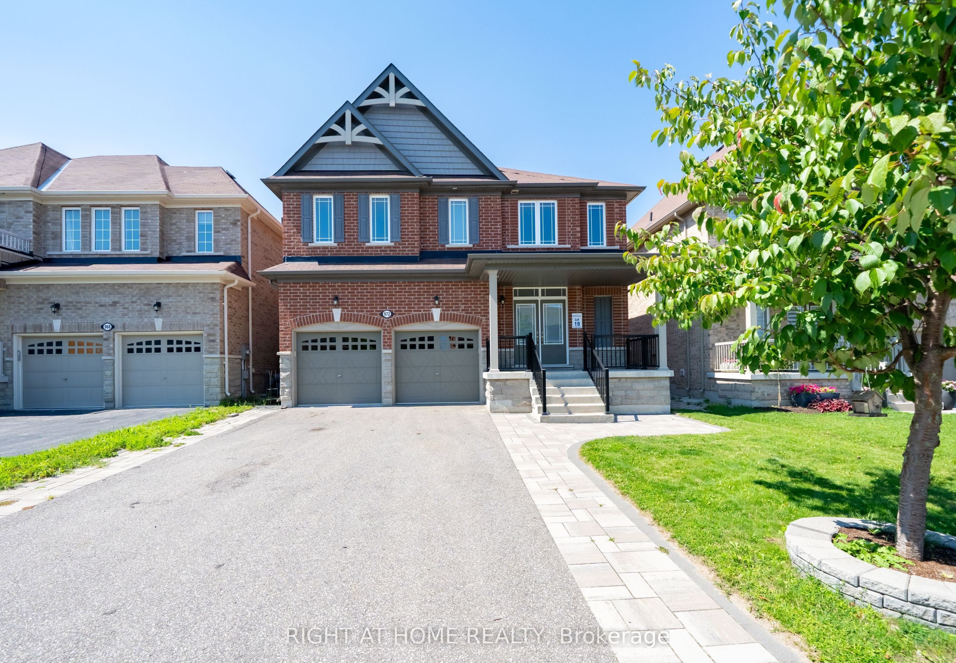 972 Green Street Property Photo 1