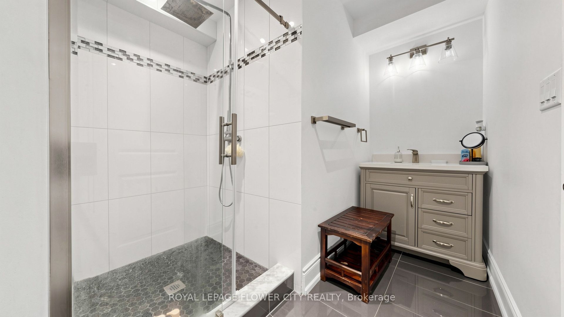 12 Paradise Valley Trail Property Photo 7