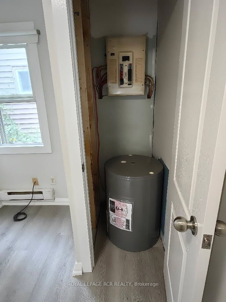 11 Jacksons Point Avenue Property Photo 32