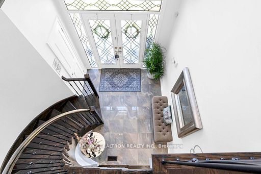 53 Gallant Place Property Photo 11