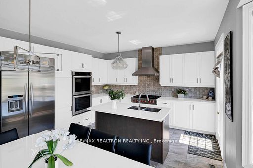 53 Gallant Place Property Photo 21