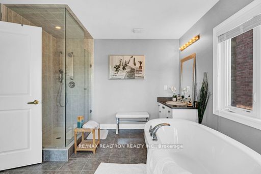 53 Gallant Place Property Photo 38