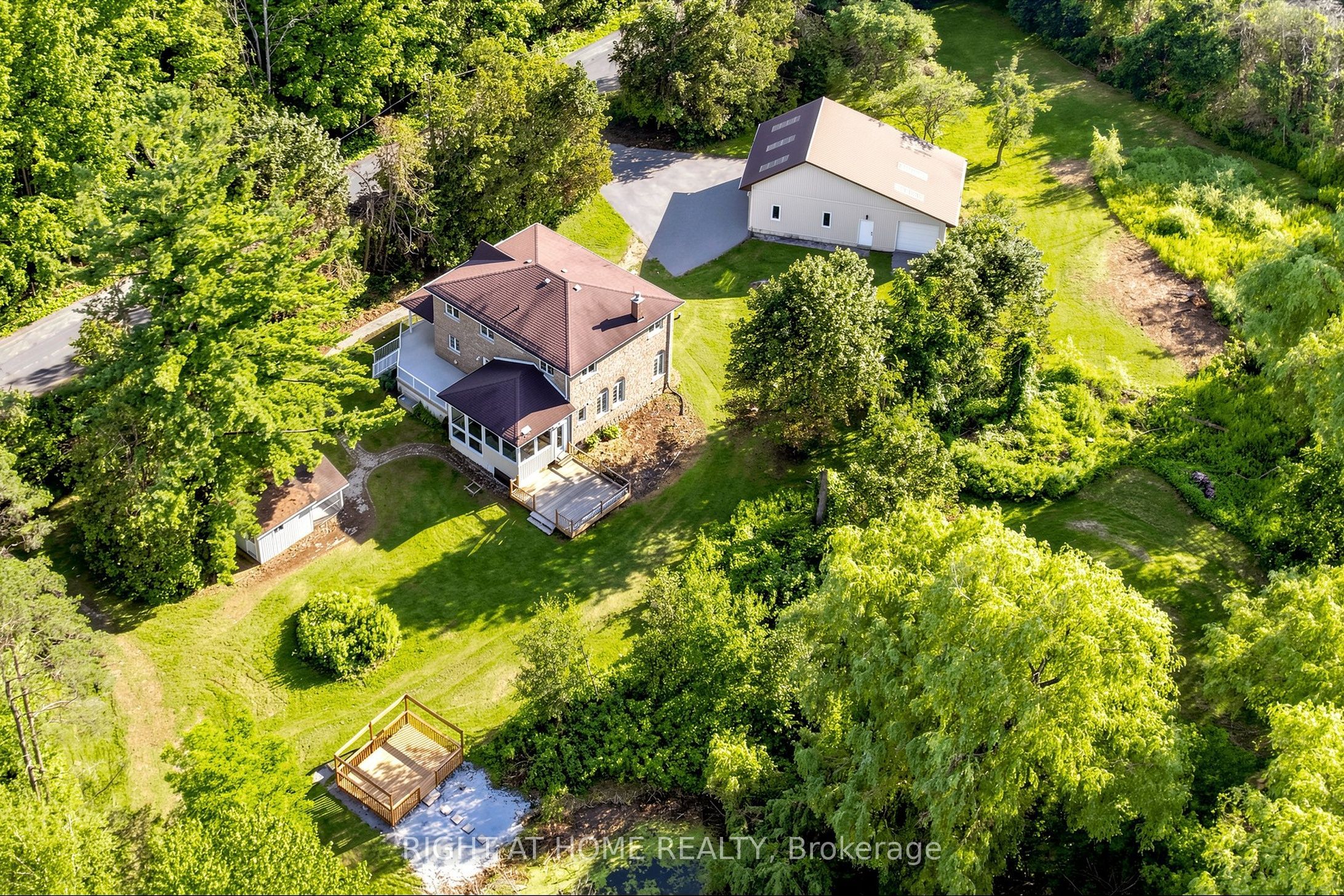 3016 Cole Road Property Photo 1