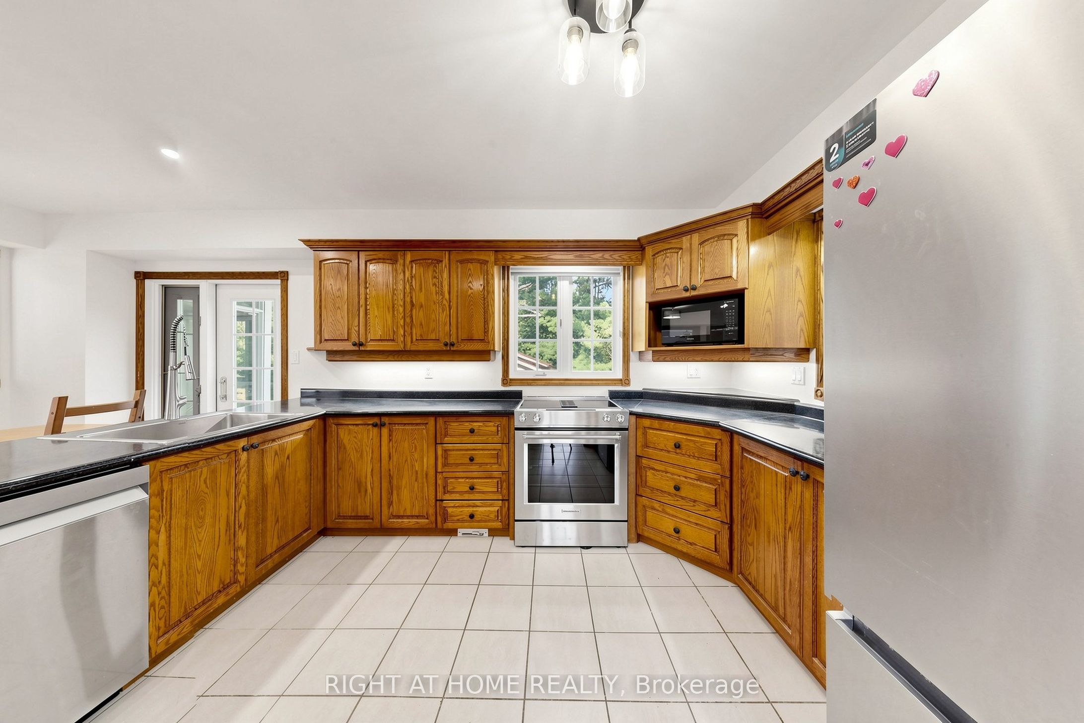 3016 Cole Road Property Photo 10
