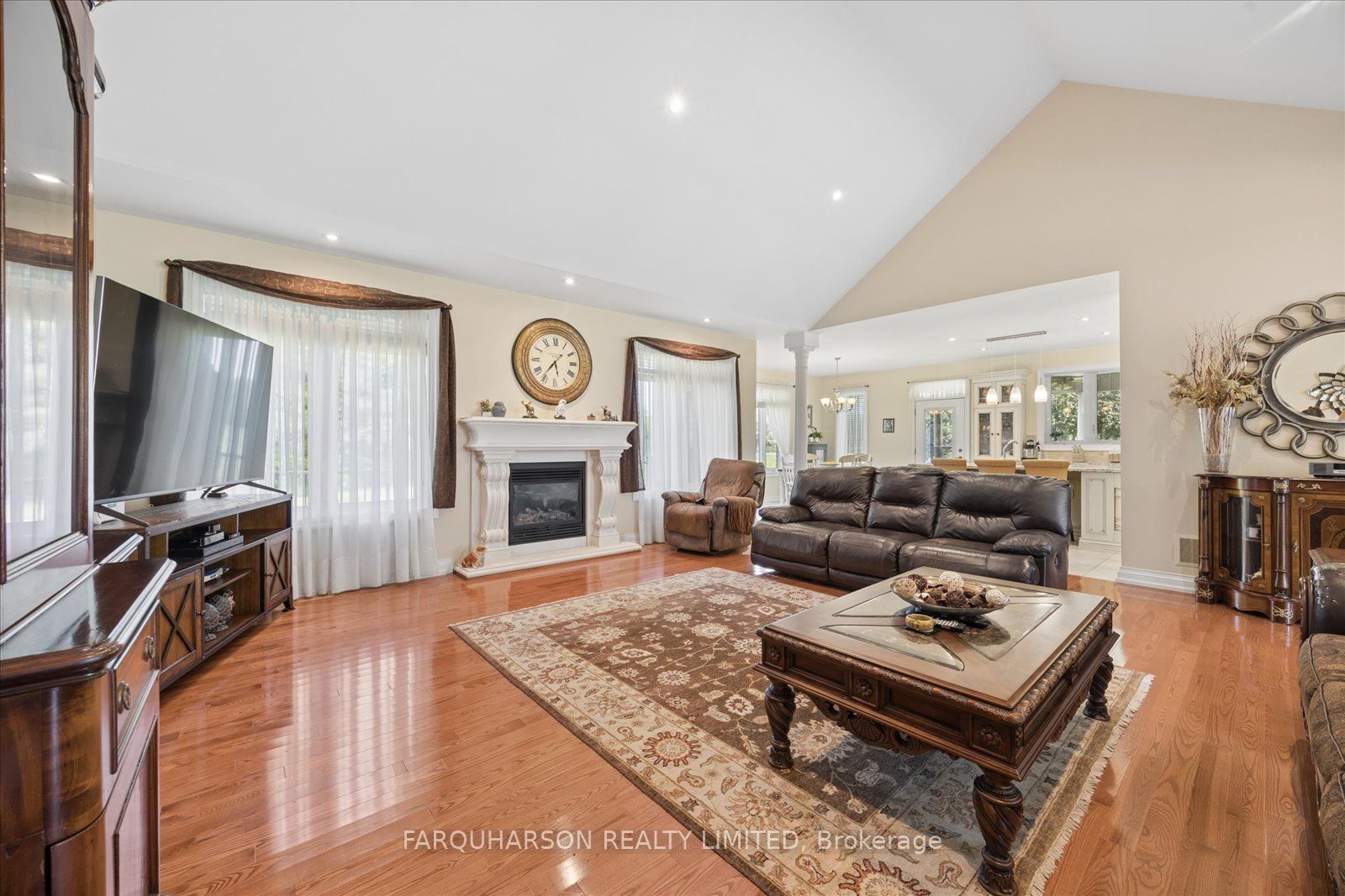 55 Ogden Crescent Property Photo 13