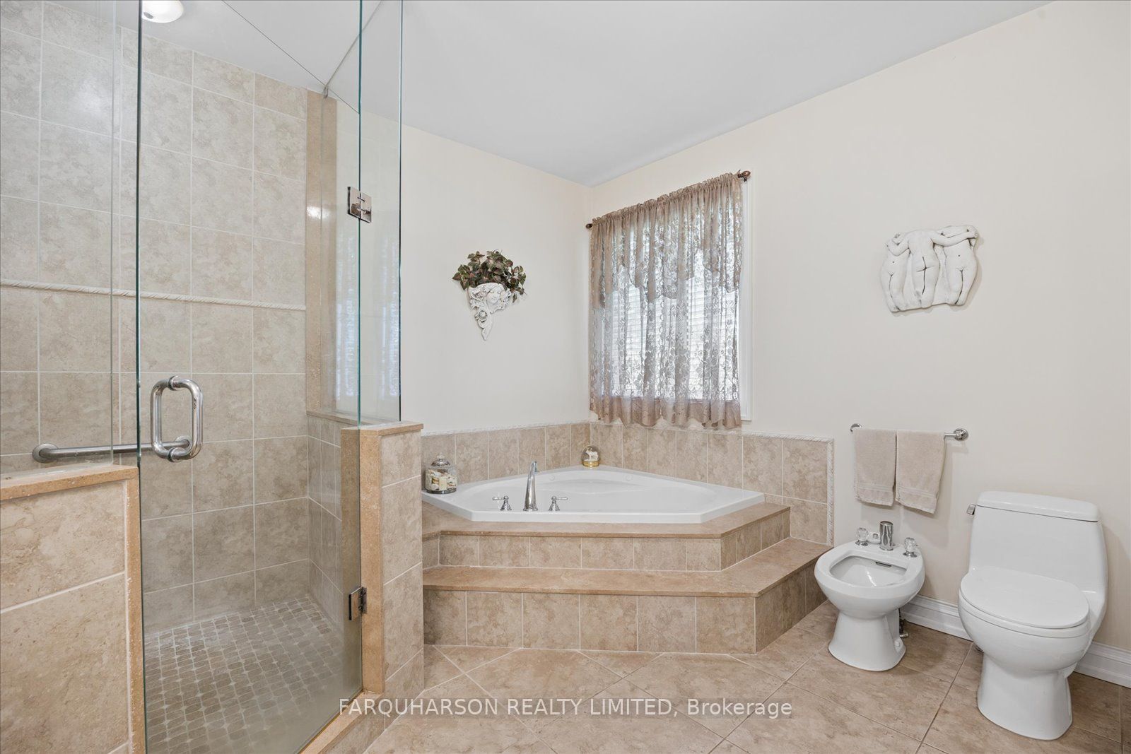 55 Ogden Crescent Property Photo 17