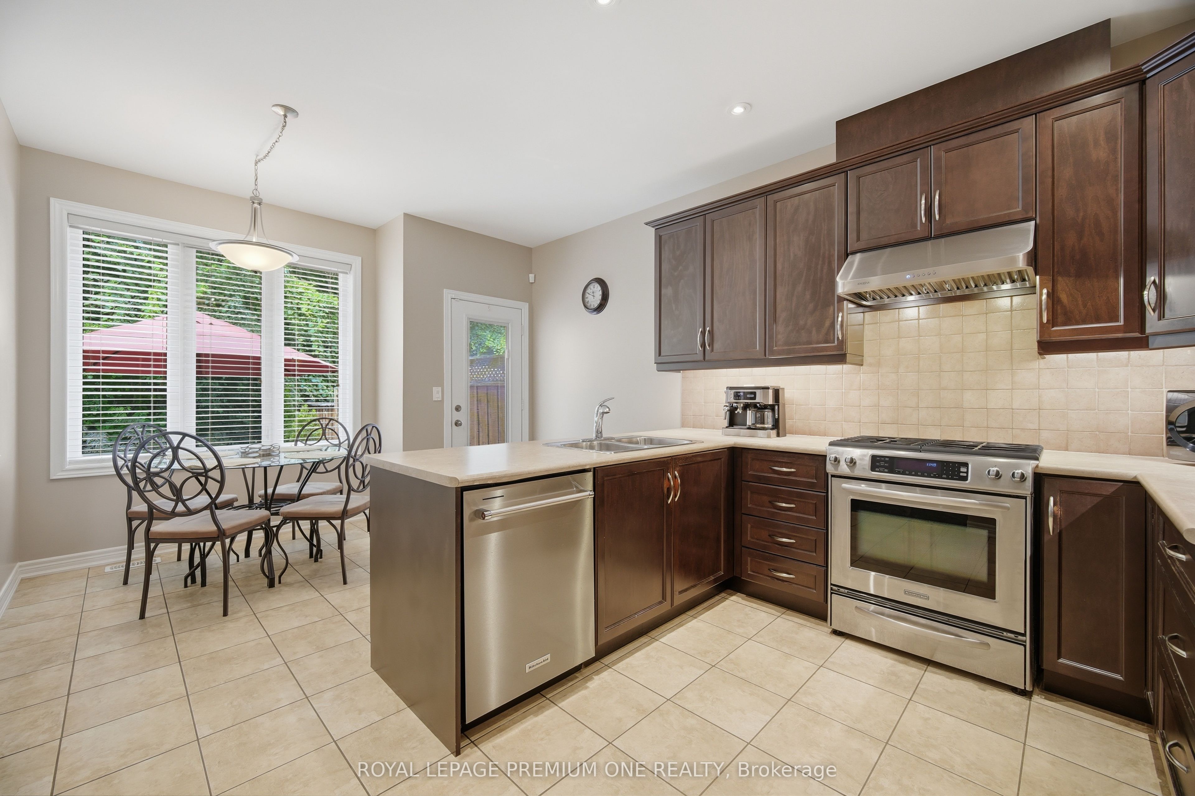 114 Bellini Avenue Property Photo 10