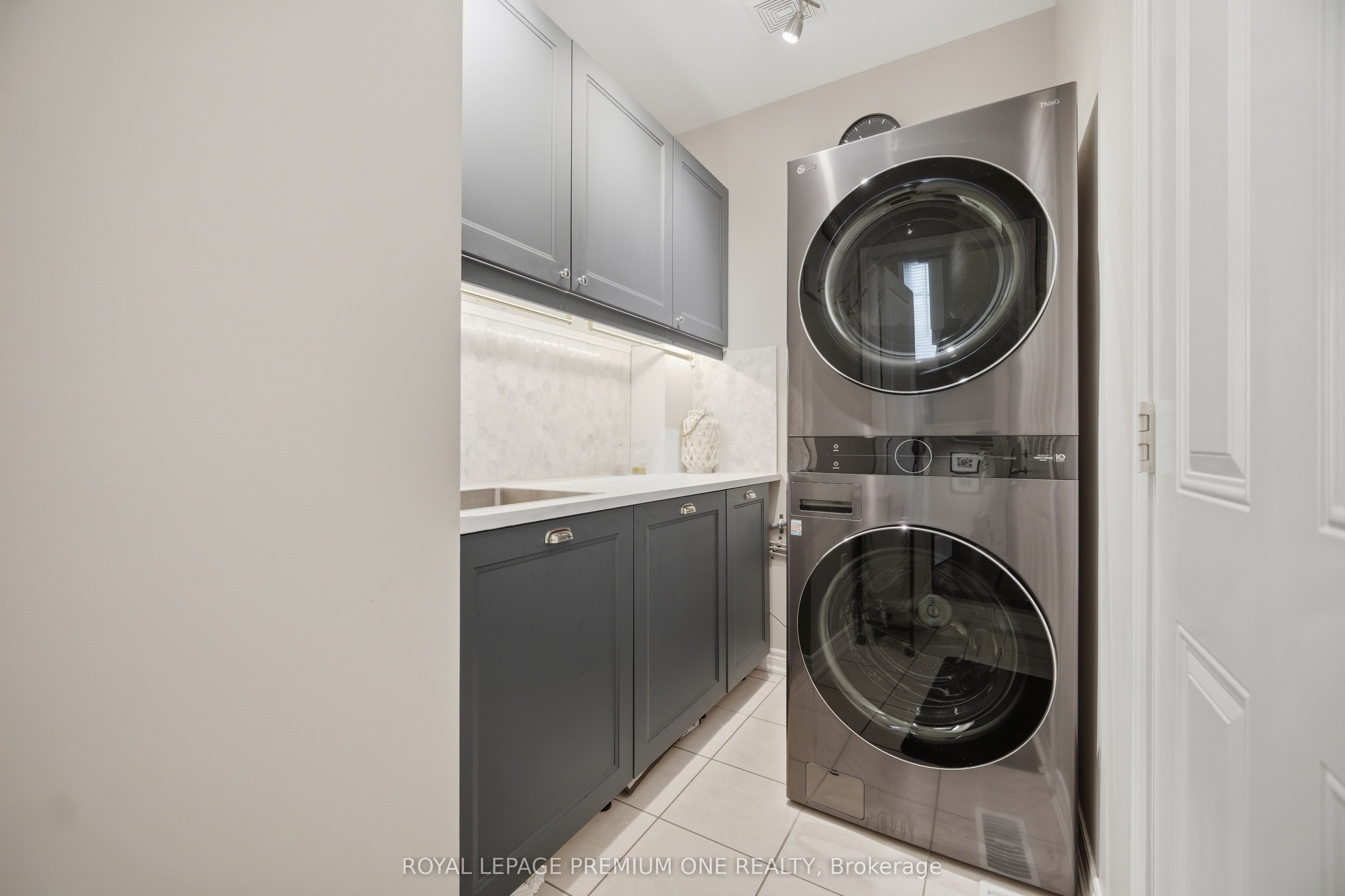 114 Bellini Avenue Property Photo 19